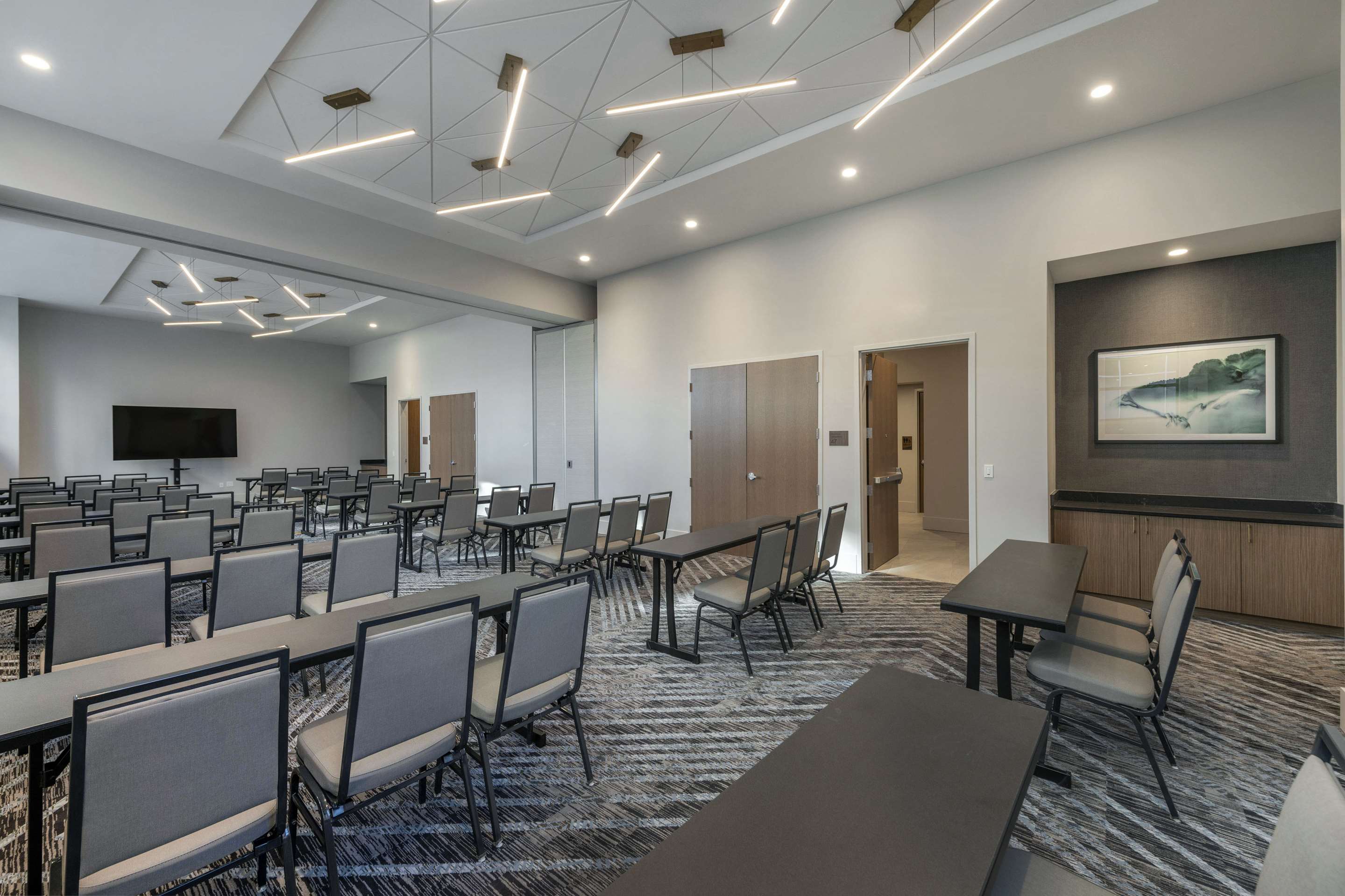 Meeting Room | Embassy Suites By Hilton Asheville Downtown