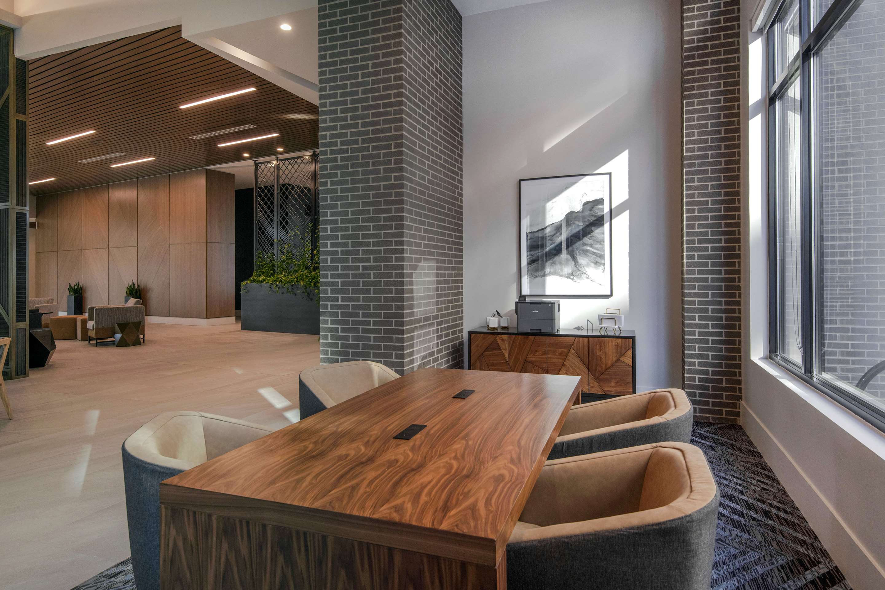 Lobby | Embassy Suites By Hilton Asheville Downtown