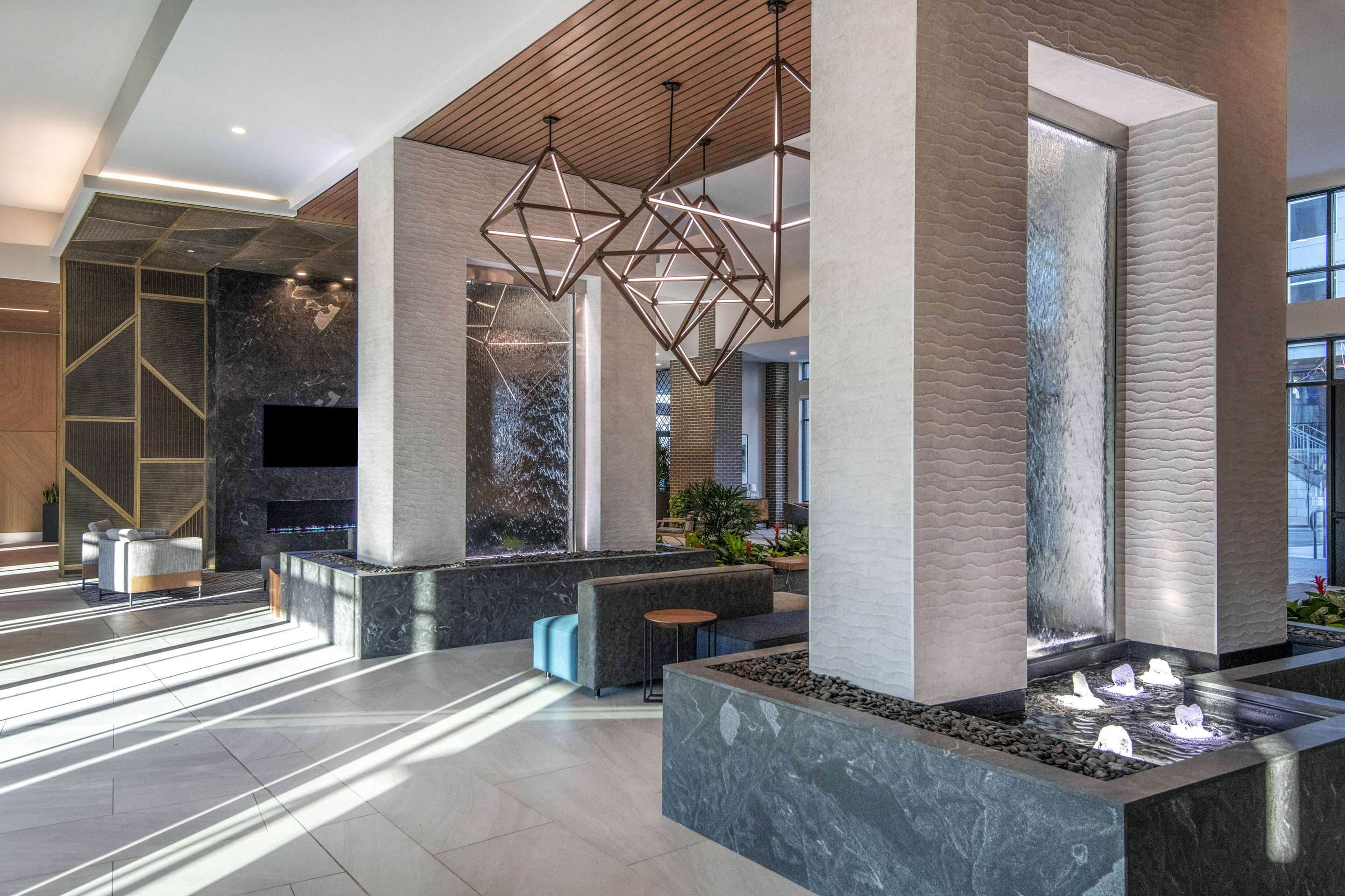 Lobby | Embassy Suites By Hilton Asheville Downtown