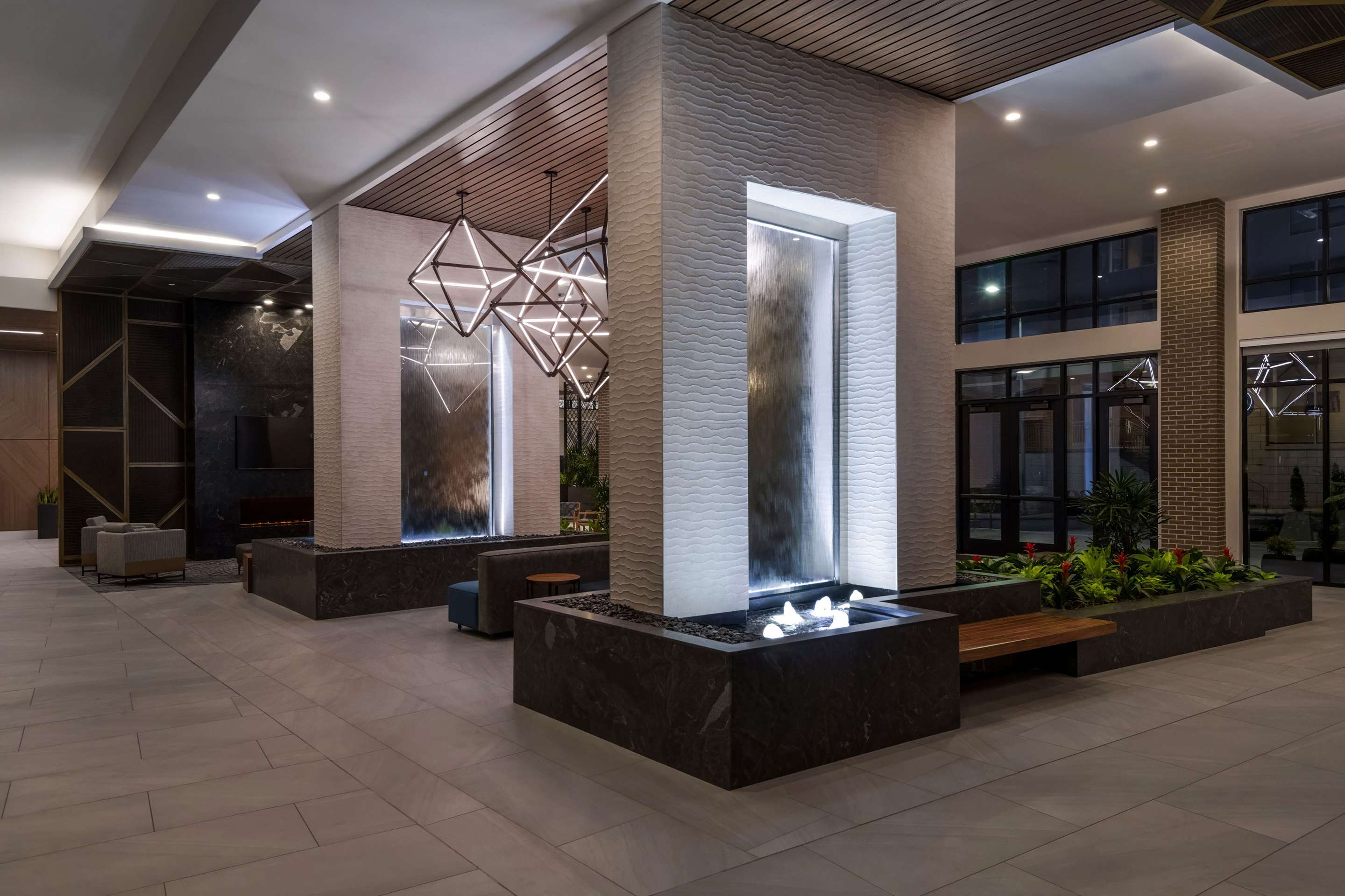 Lobby | Embassy Suites By Hilton Asheville Downtown