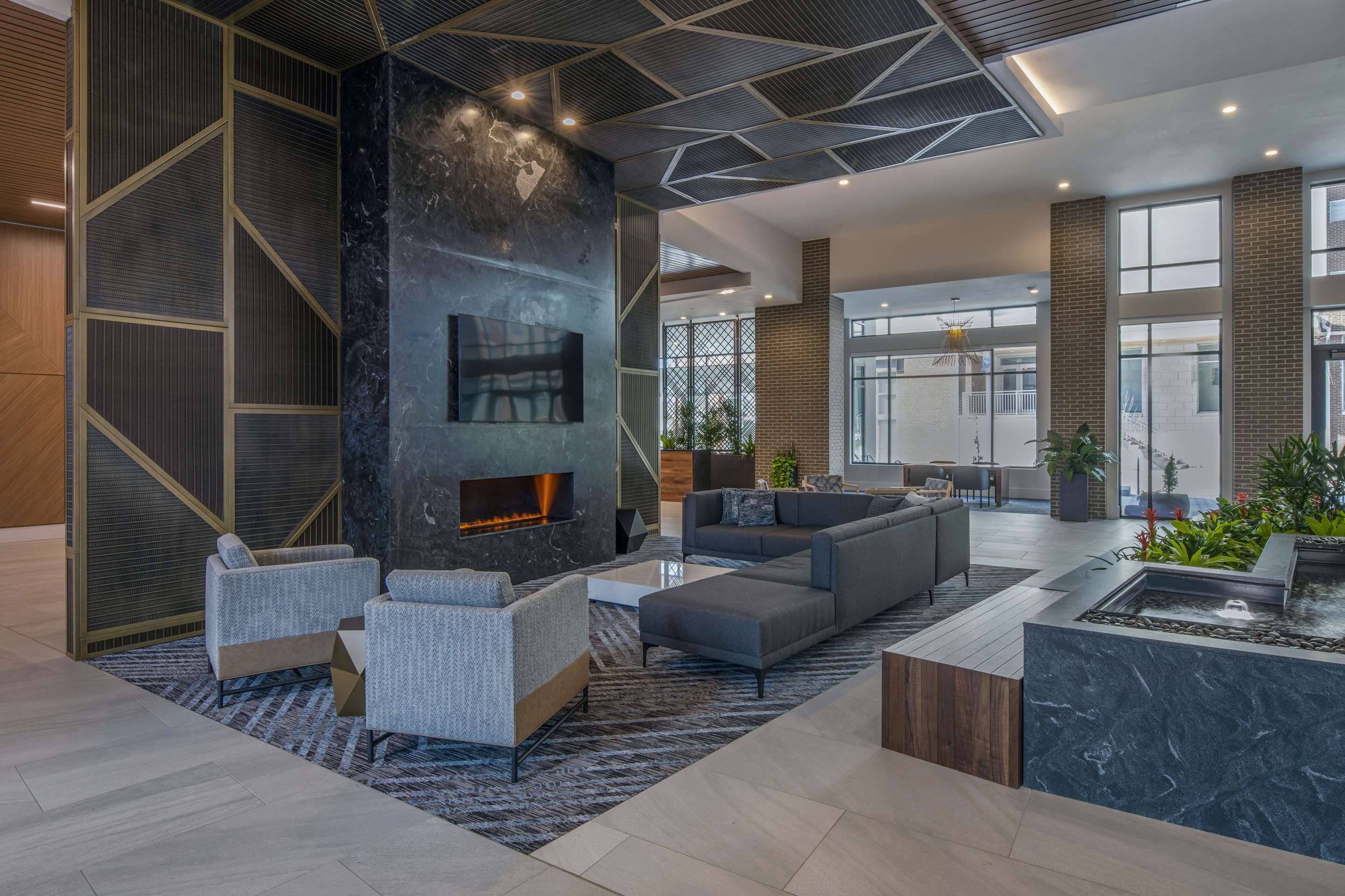 Lobby | Embassy Suites By Hilton Asheville Downtown