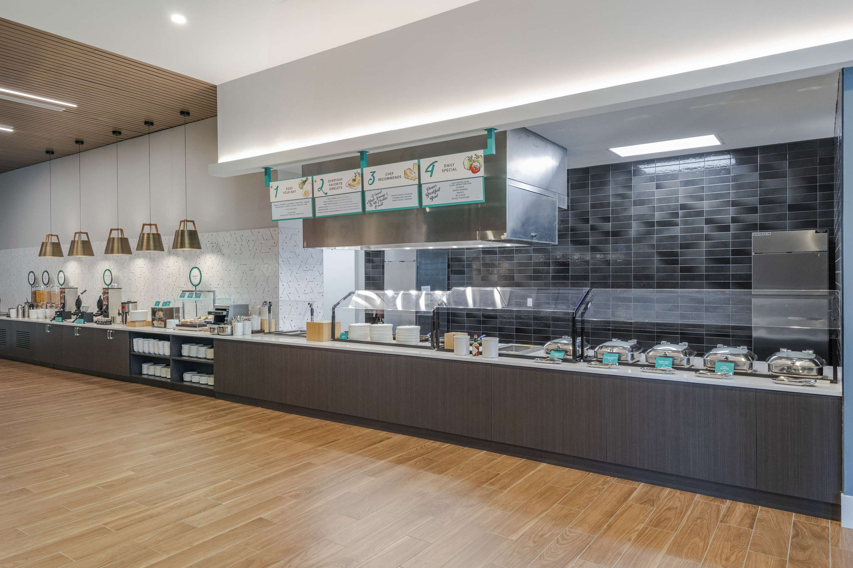 Breakfast Area | Embassy Suites By Hilton Asheville Downtown