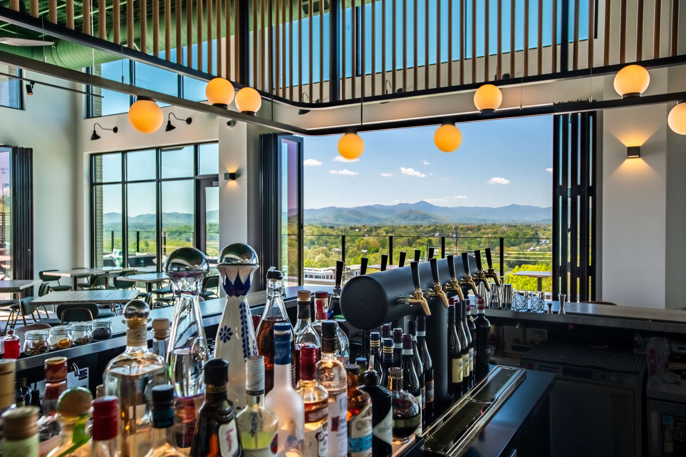 Restaurant | Embassy Suites By Hilton Asheville Downtown