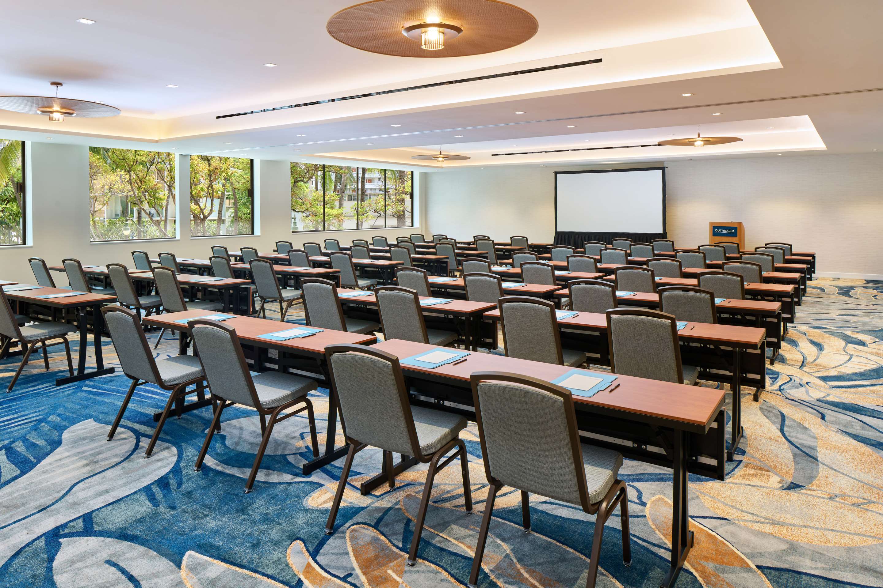 Pikake Meeting Room (Classroom)