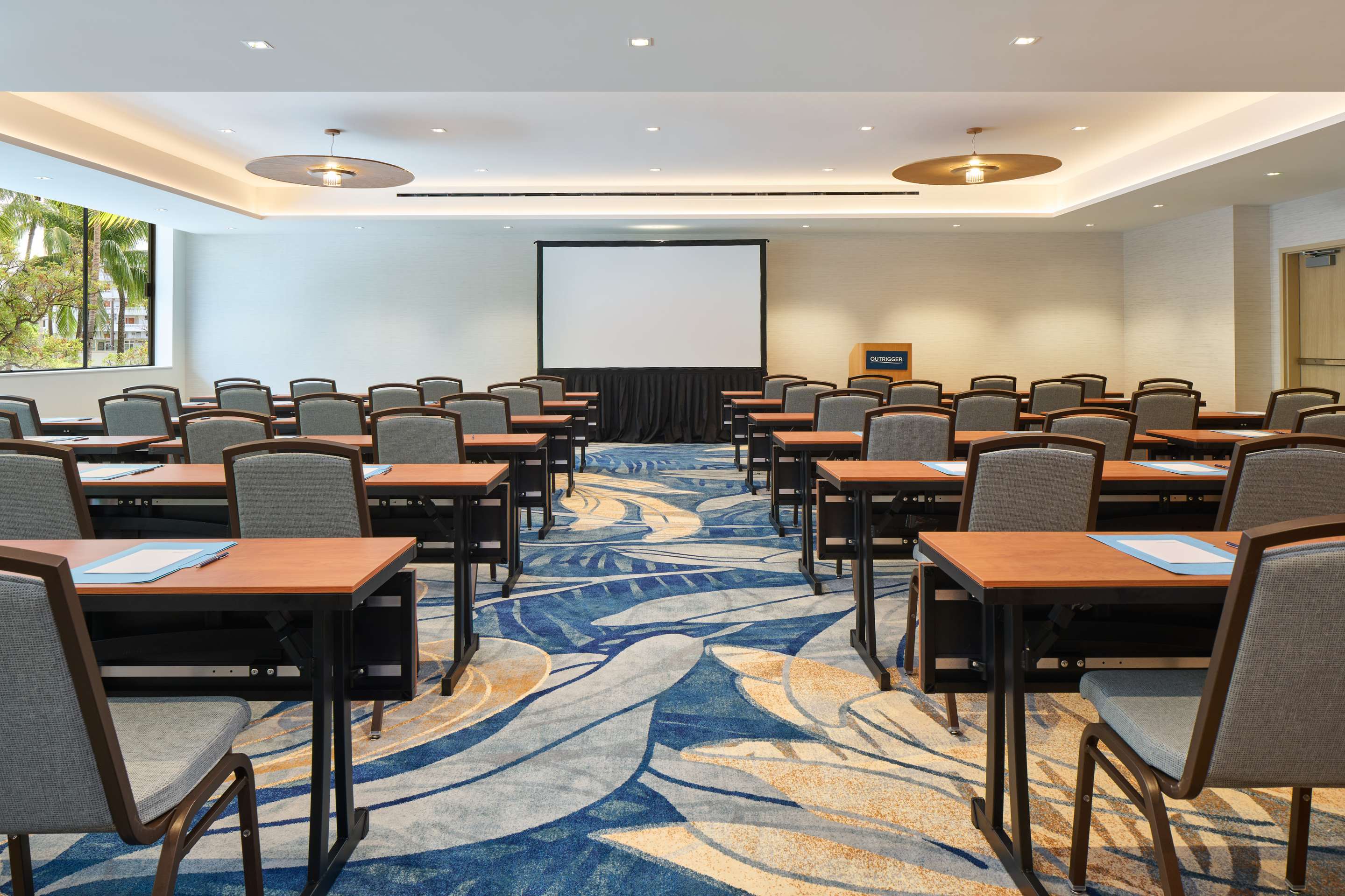 Pikake Meeting Room (Classroom)