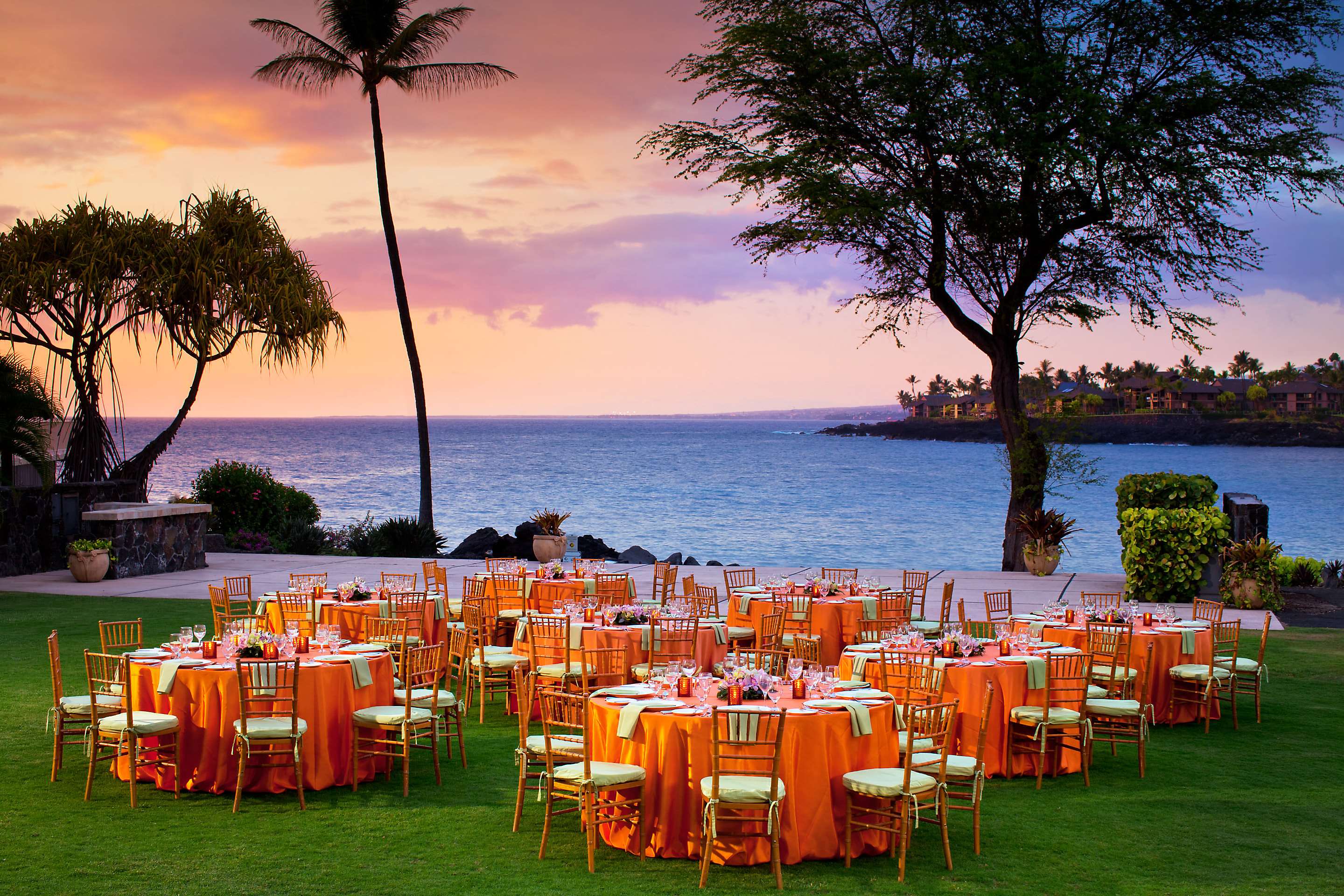 Weddings Bayview Grounds | OUTRIGGER Kona Resort and Spa