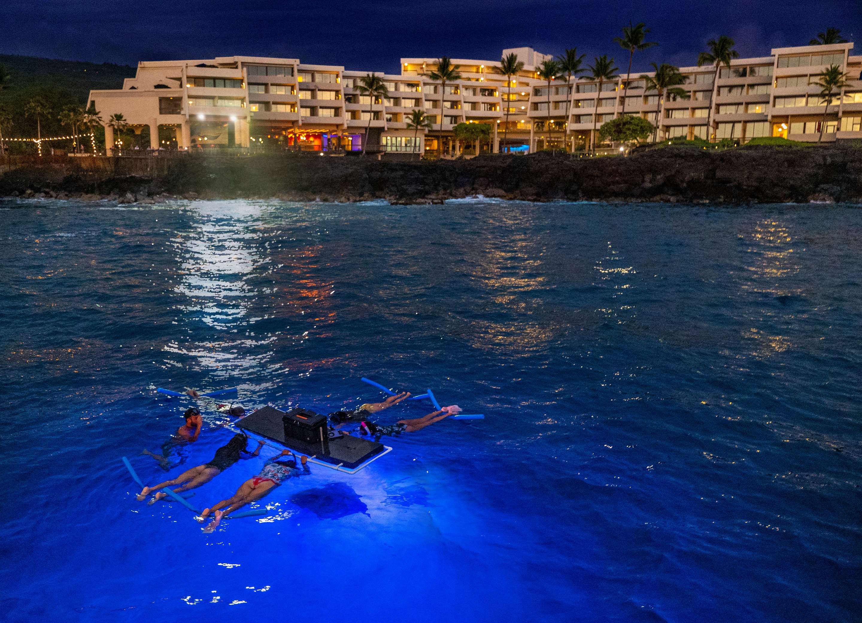 Manta Ray Dive | OUTRIGGER Kona Resort and Spa