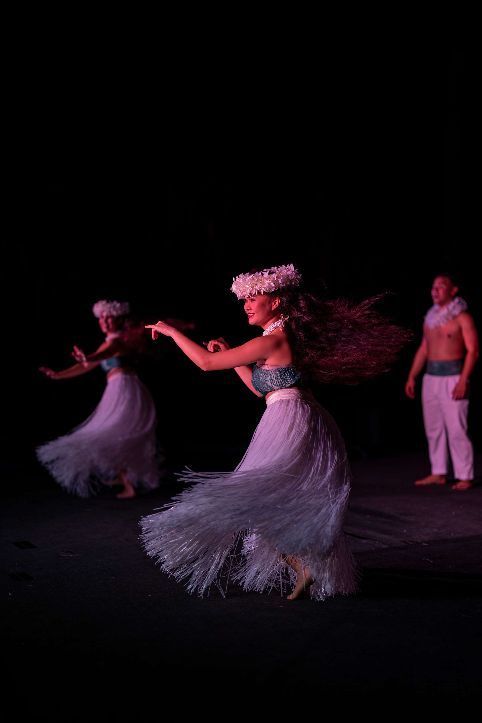 Luau Hula | OUTRIGGER Kona Resort and Spa