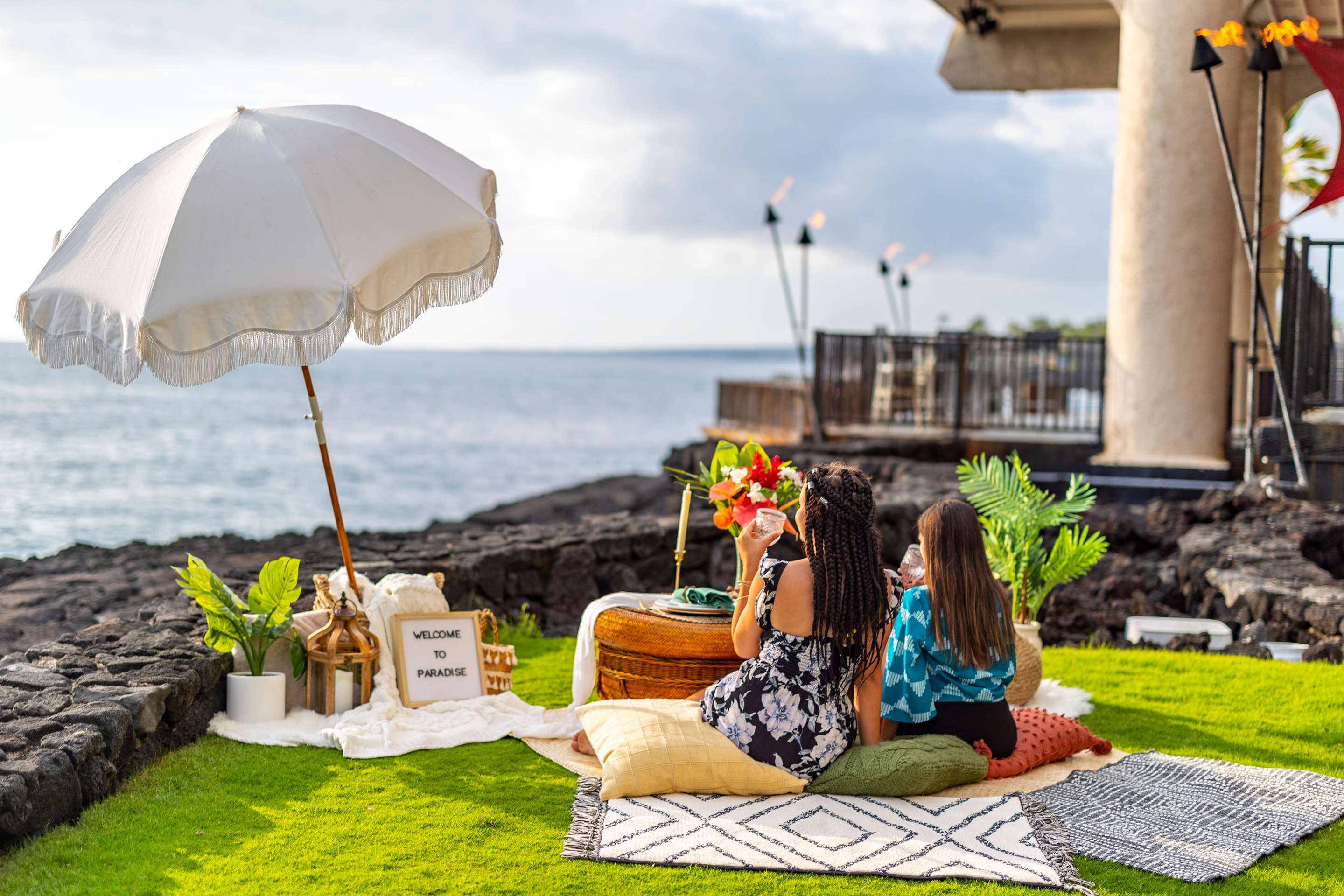 Dining Sunset Picnic | OUTRIGGER Kona Resort and Spa
