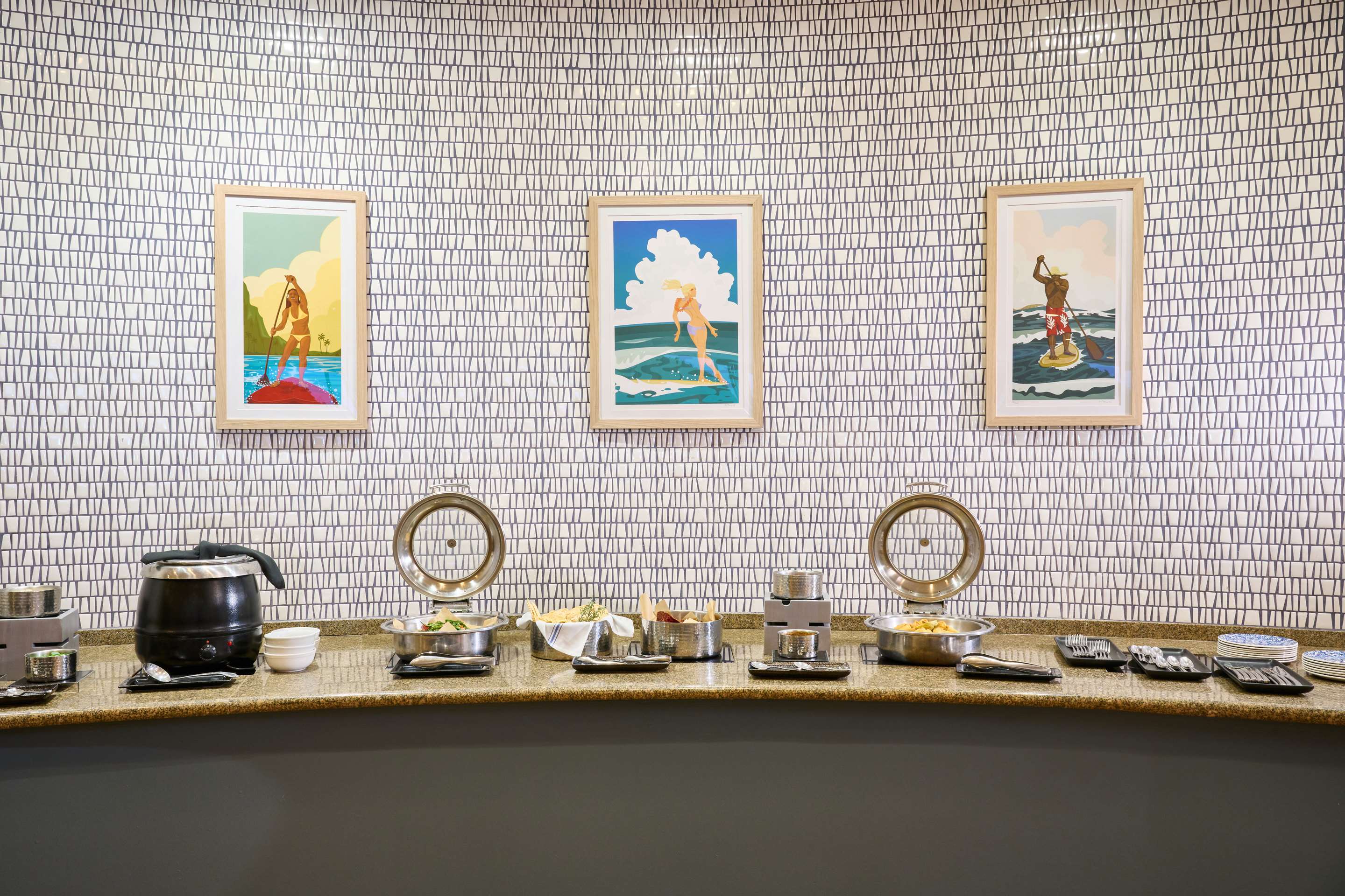 Voyager 47 Club Lounge | OUTRIGGER Kona Resort and Spa