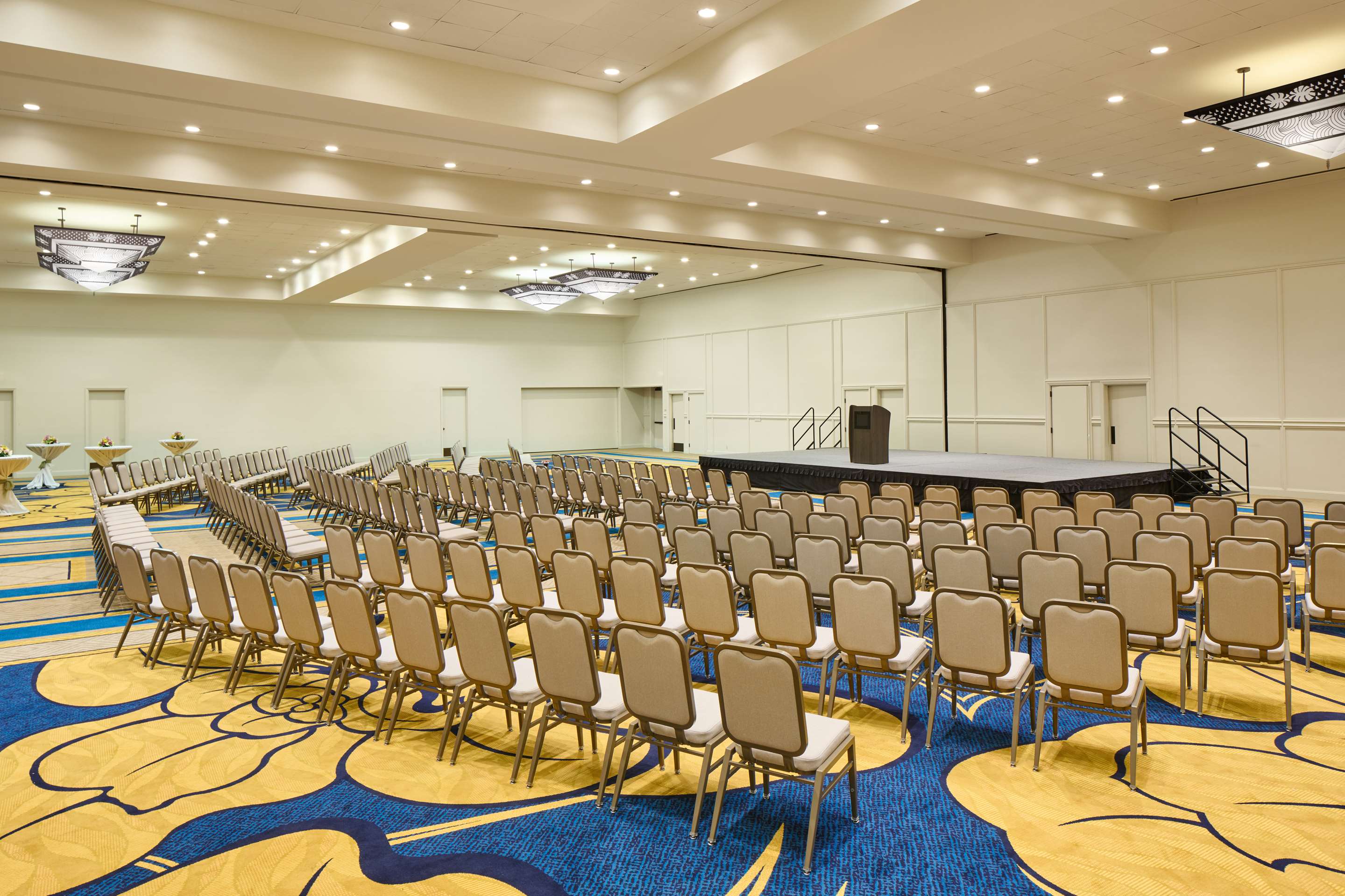 Kaleiopapa Convention Center Keauhou Ballroom Theater | OUTRIGGER Kona Resort and Spa