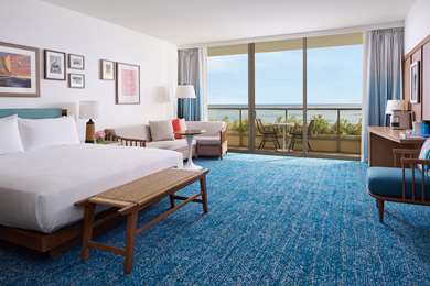 Club Diamond Head Oceanfront 1 King Bed