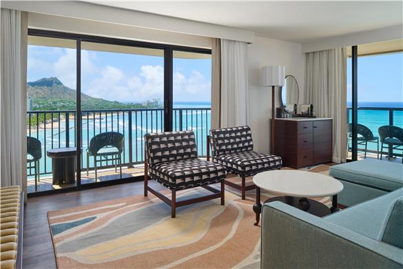 Club 1 Bedroom Diamond Head Oceanfront Suite