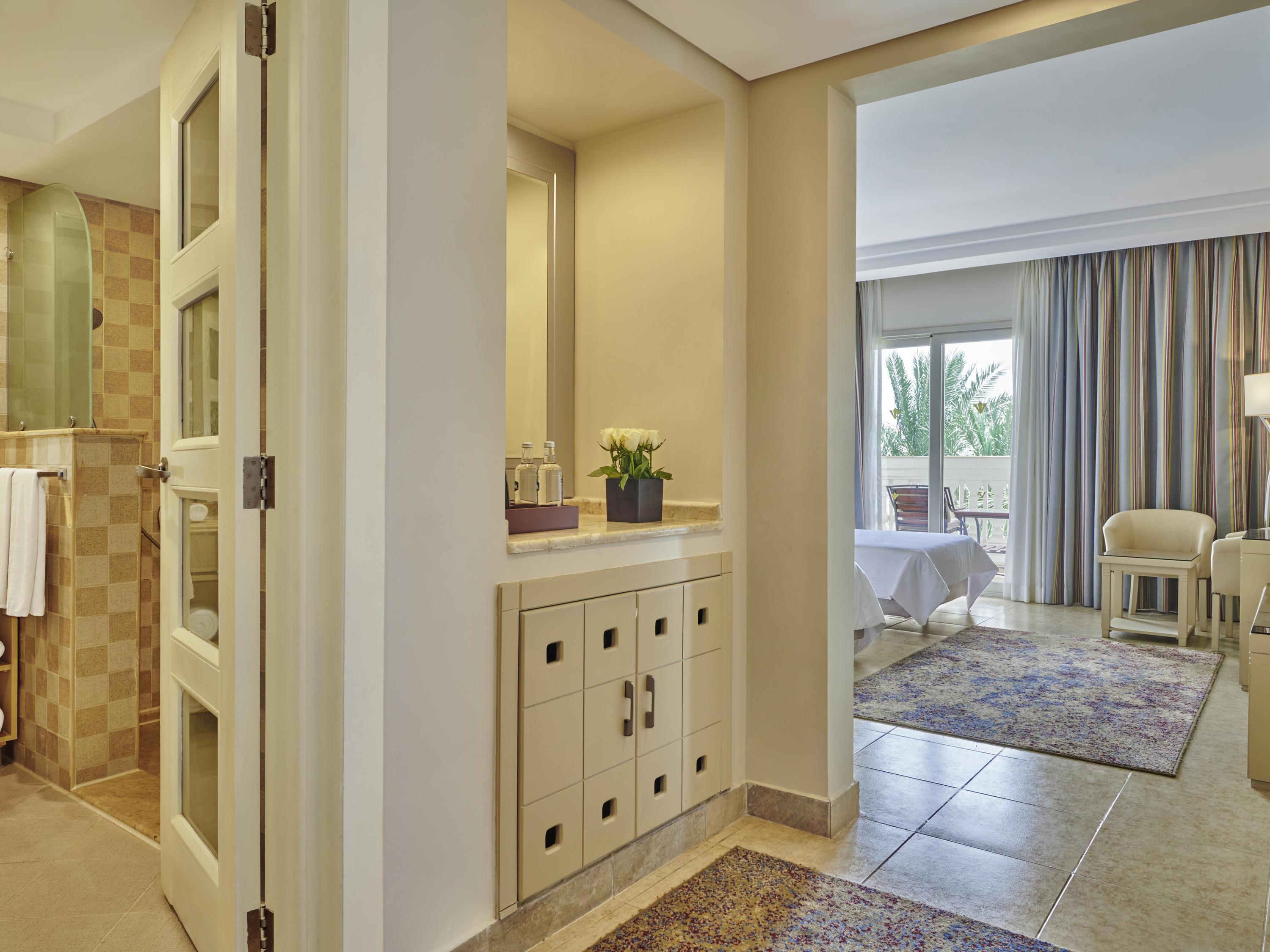 RIXOS PREMIUM SEAGATE Room Type - Deluxe Room Aqua Twin Bed