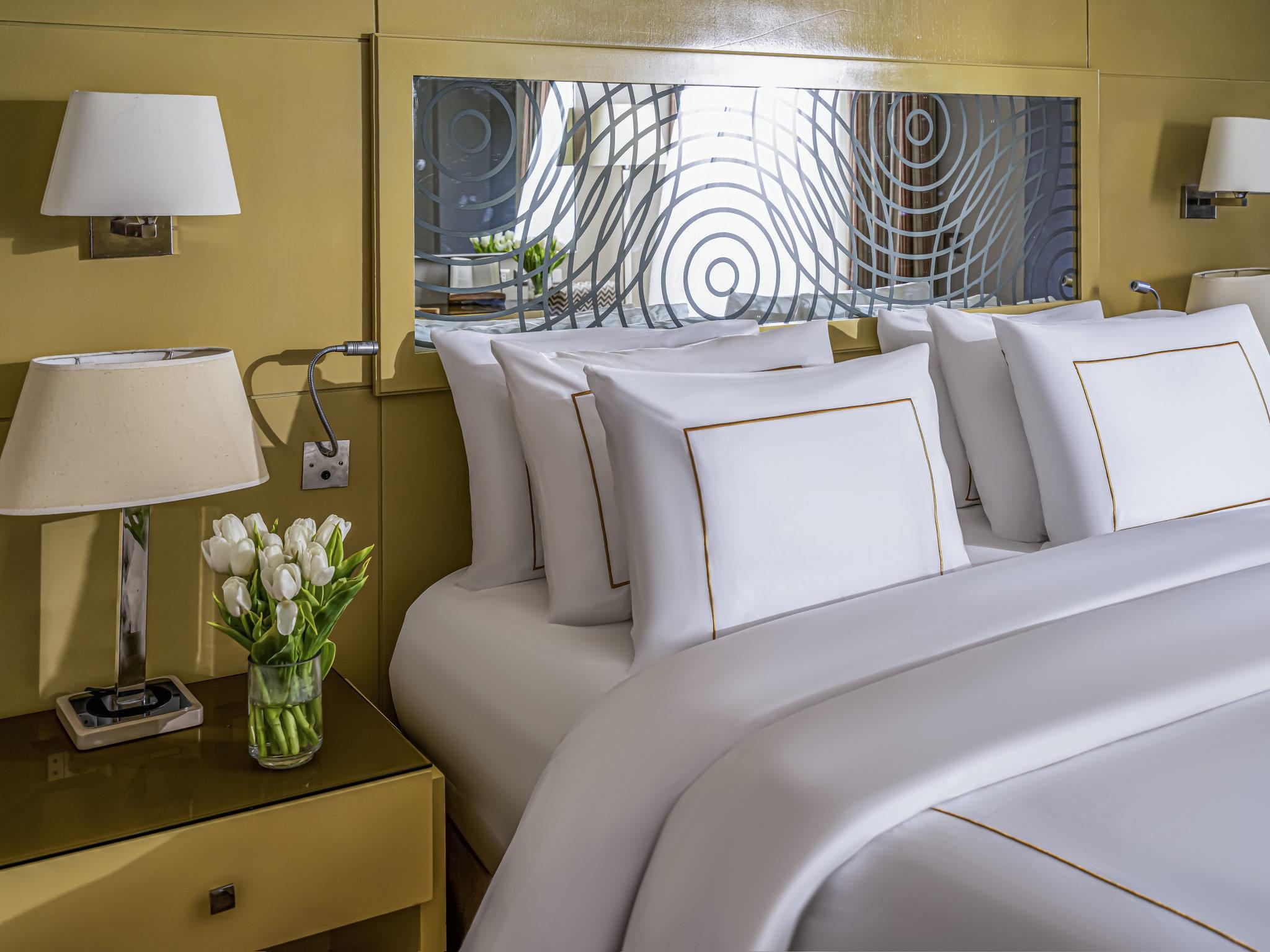 RIXOS PREMIUM SEAGATE Room Type - Deluxe Room King Bed