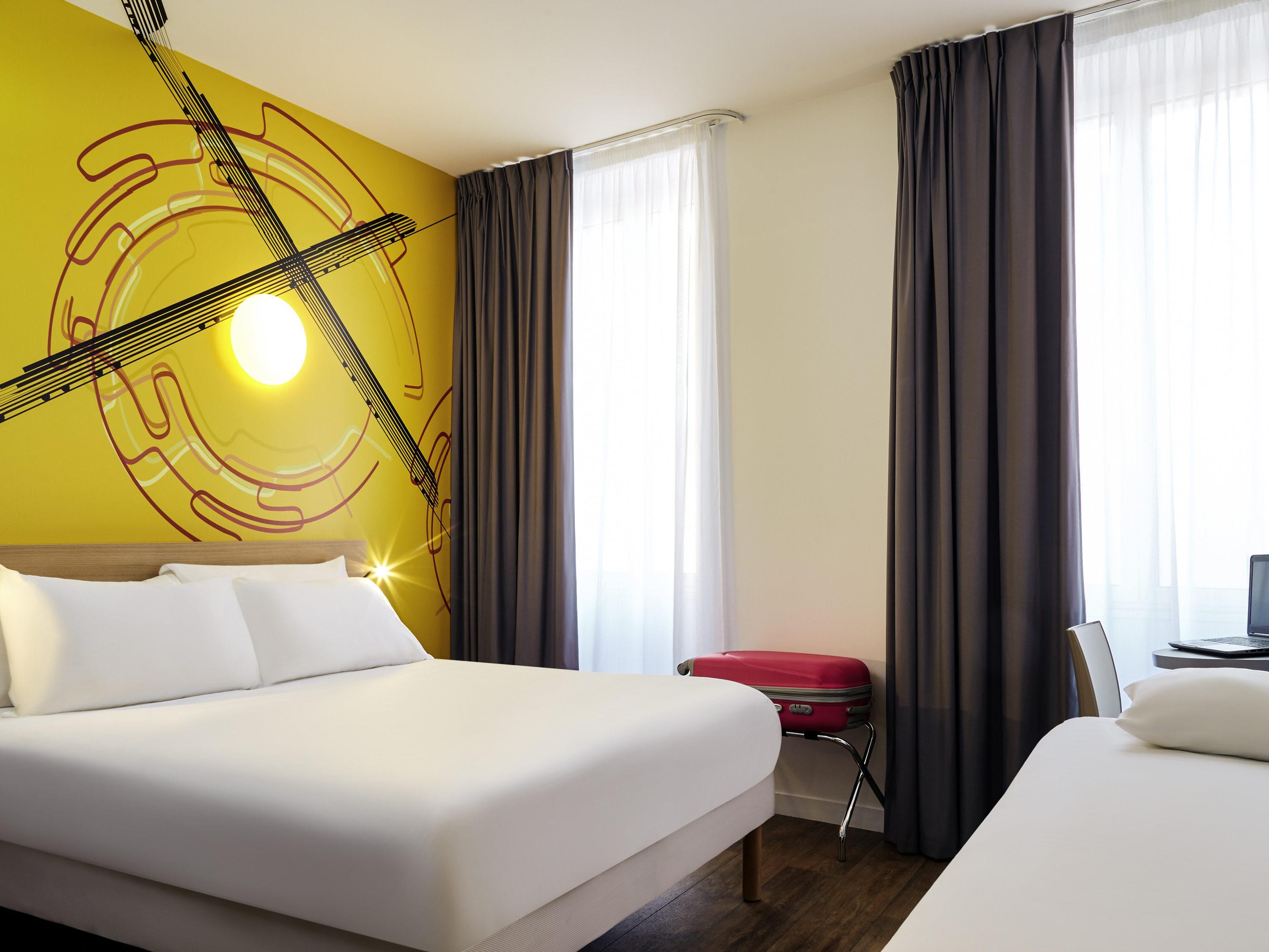ibis Styles Marseille Gare Saint-Charles Room Type - Standard room with 1 double bed and 1 single bed