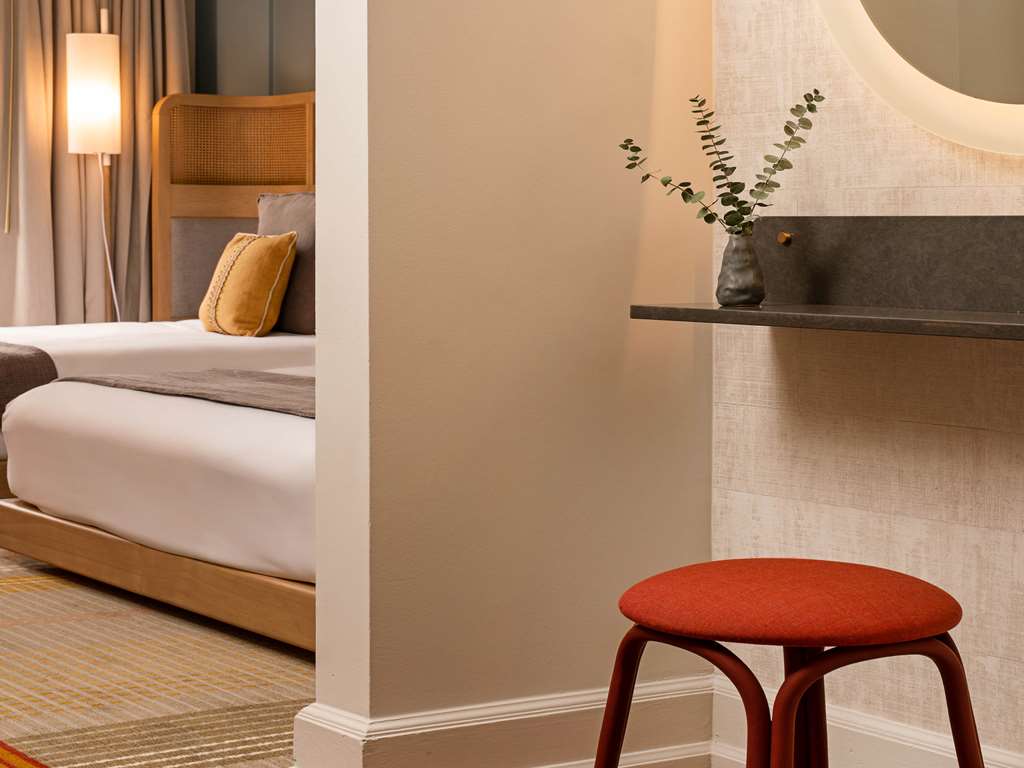 Guest photo
