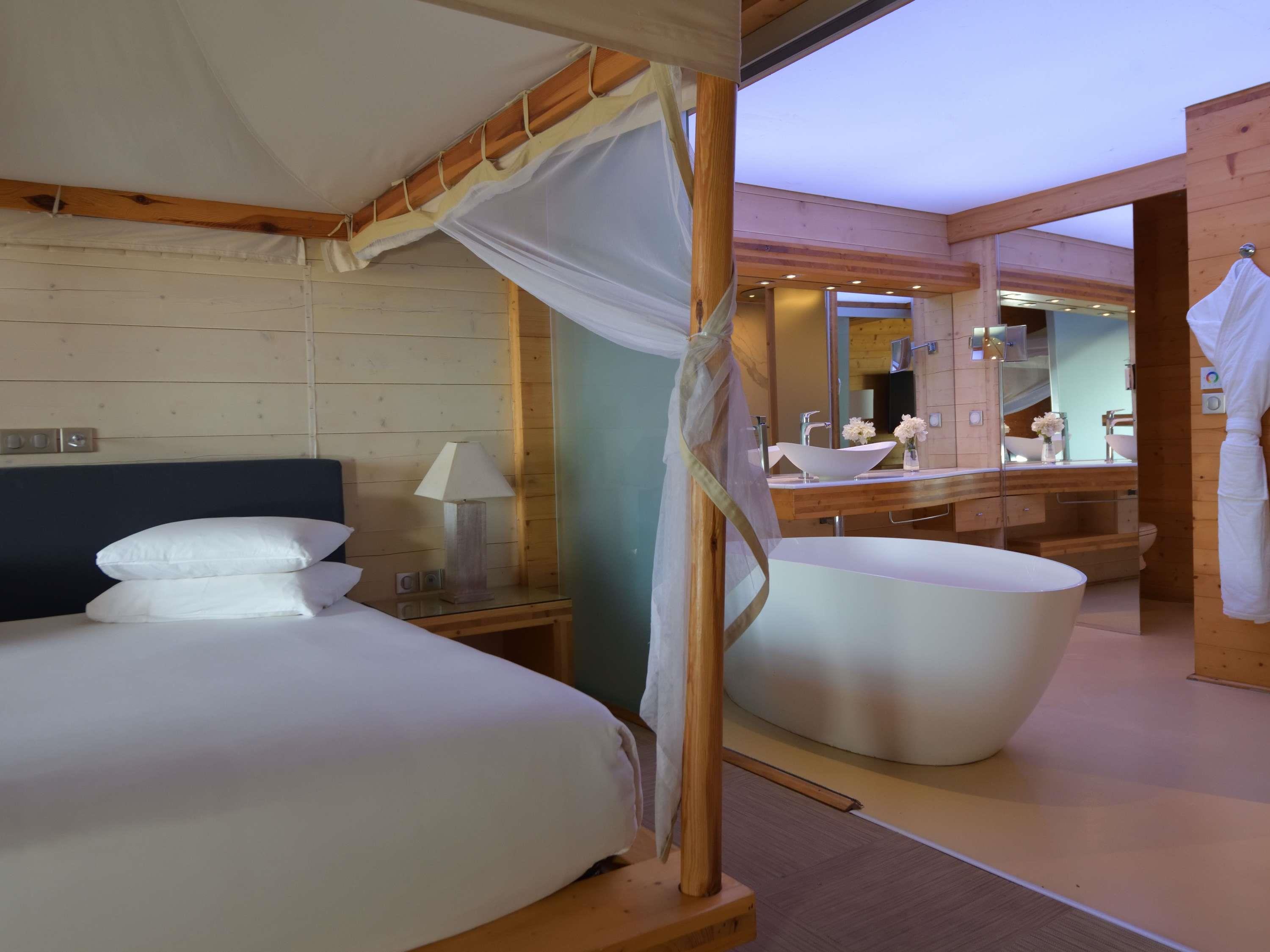 Mövenpick Resort Lamantin Saly Room Type - Prestige Suite with beach view