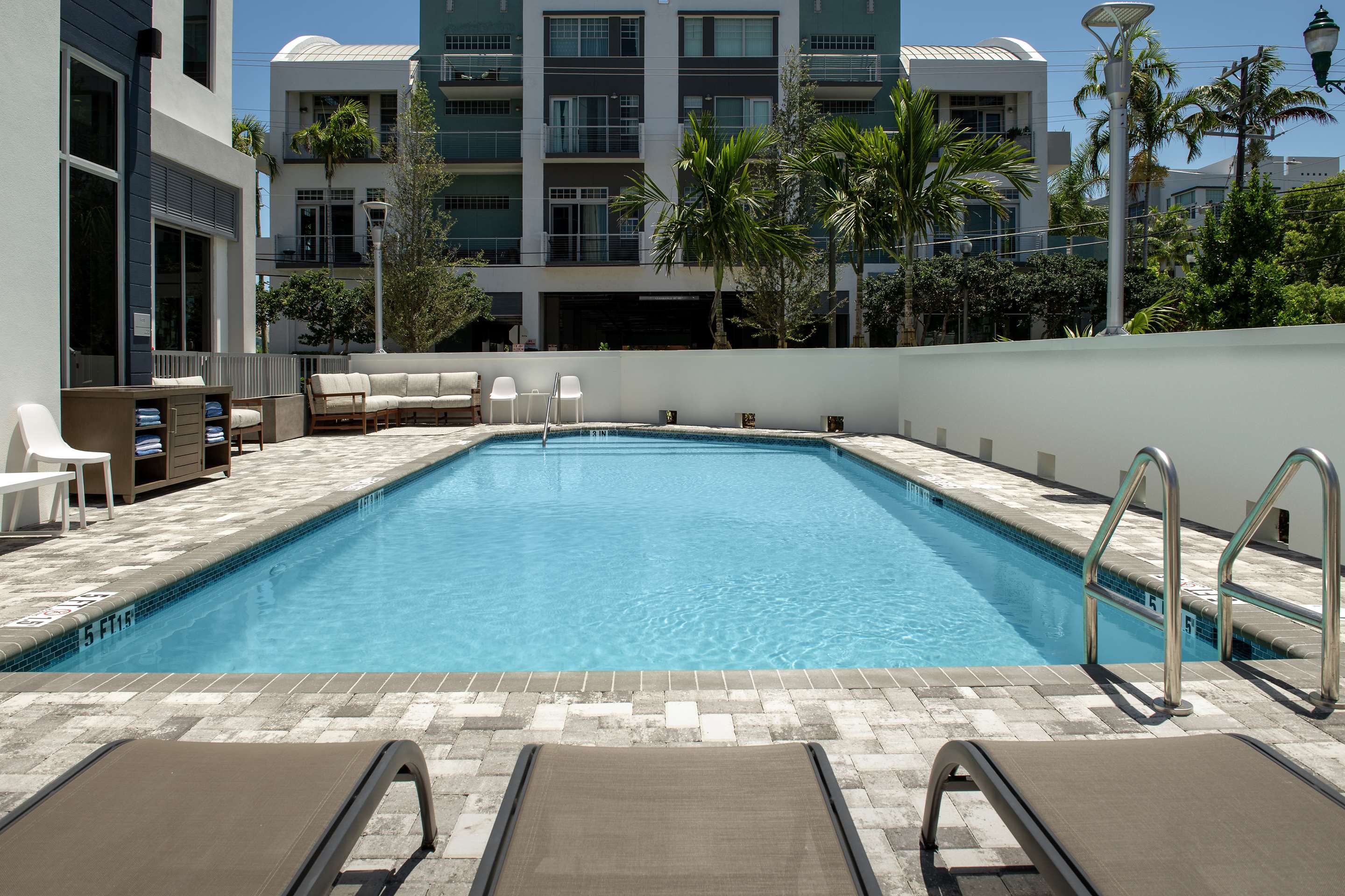 Pool | Hampton Inn Delray Beach