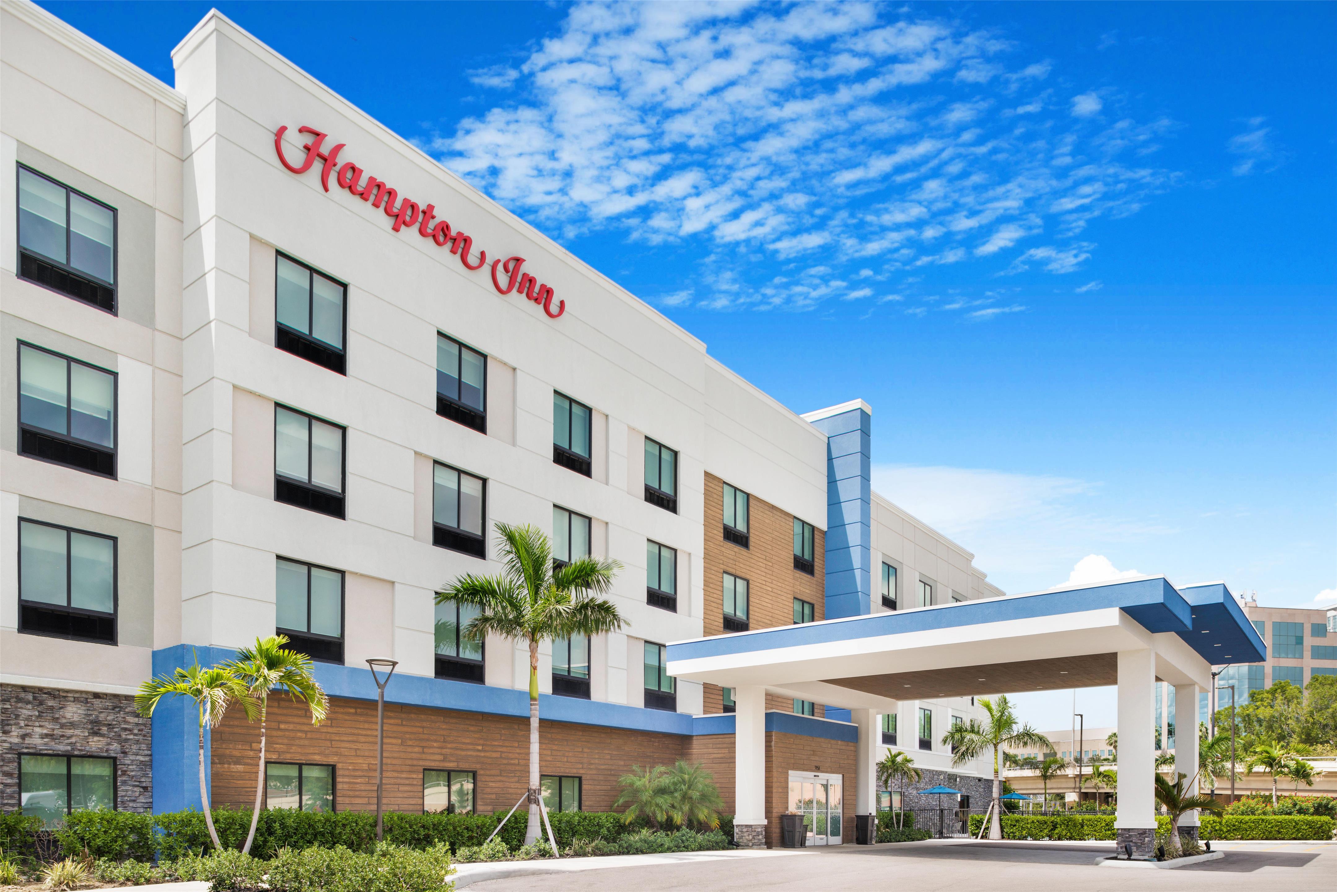 Exterior | Hampton Inn Fort Myers Downtown
