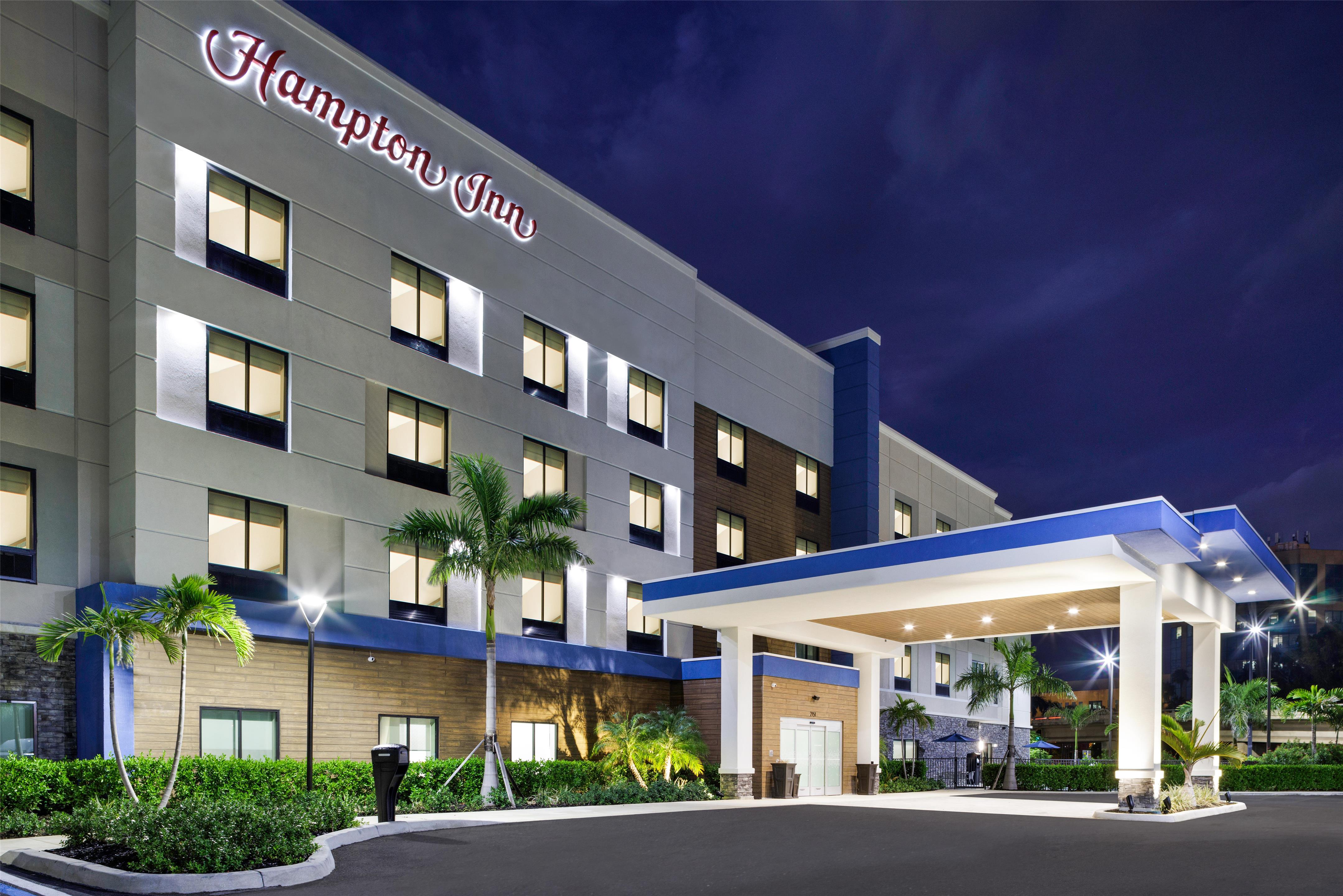 Exterior | Hampton Inn Fort Myers Downtown