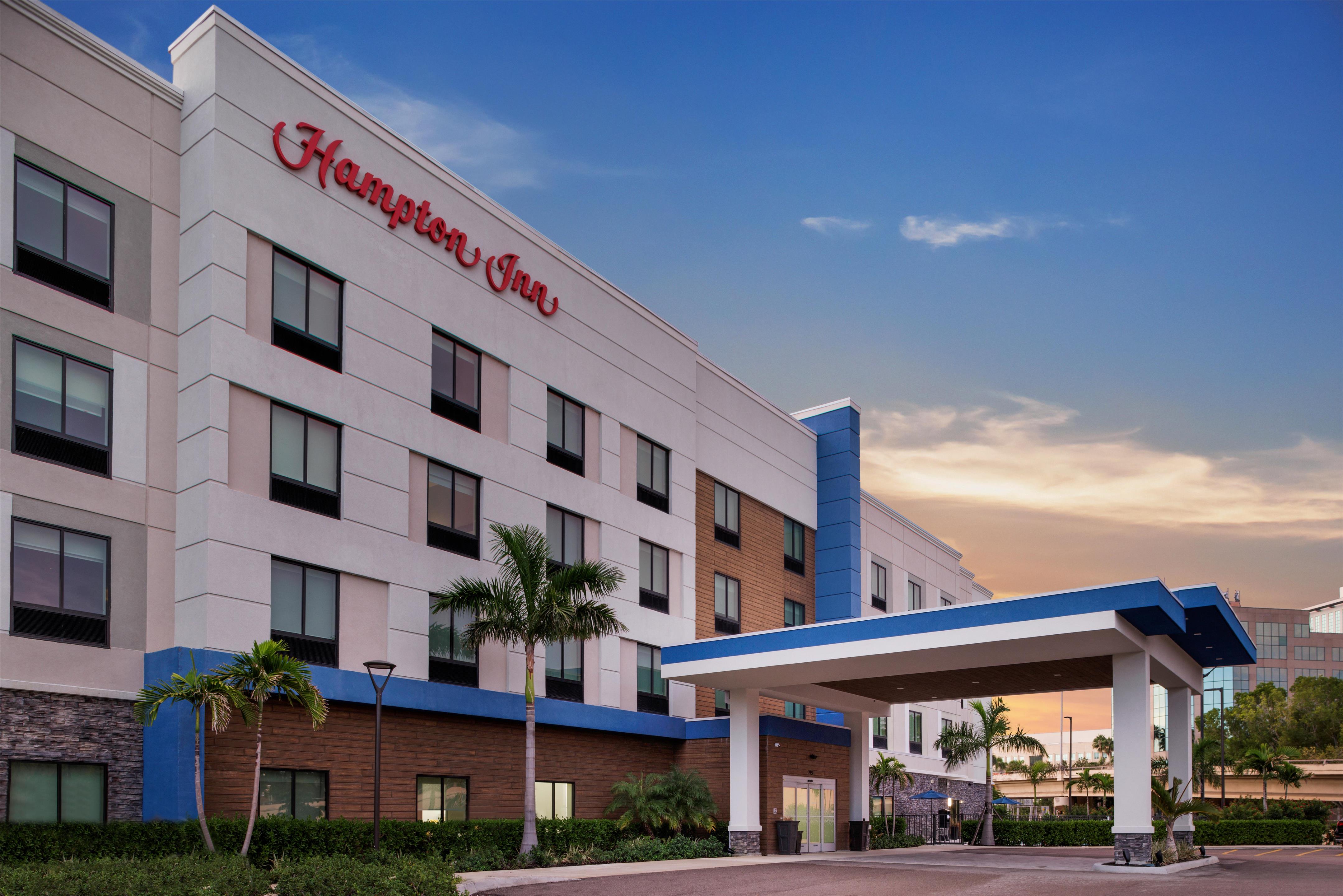Exterior | Hampton Inn Fort Myers Downtown