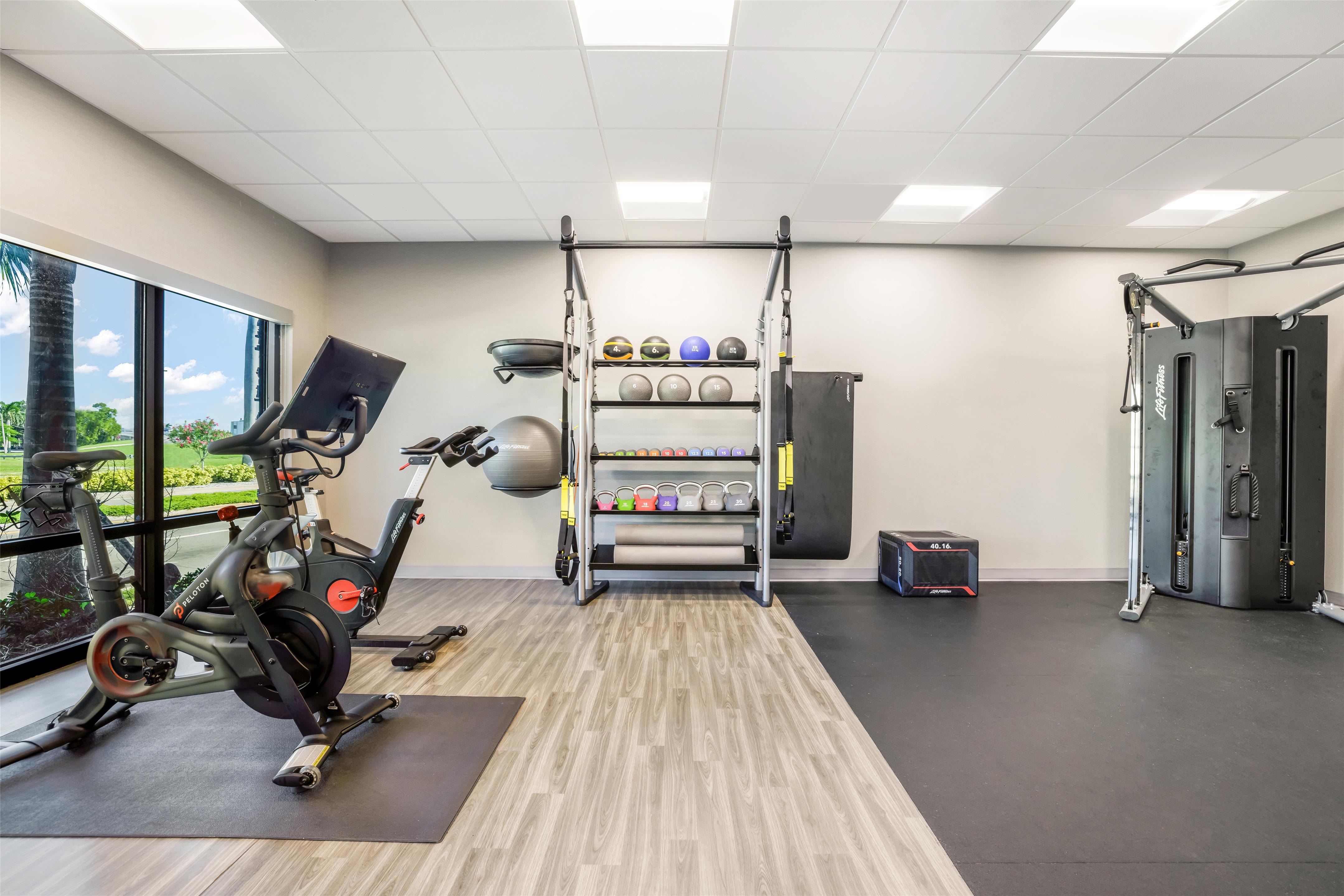 Health club fitness center gym | Hampton Inn Fort Myers Downtown