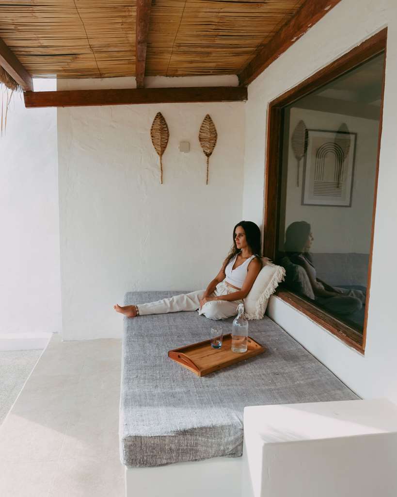 AMBER LOMBOK BEACH RESORT BY CROSS-guestroom-Guest Room,On-Site.jpg