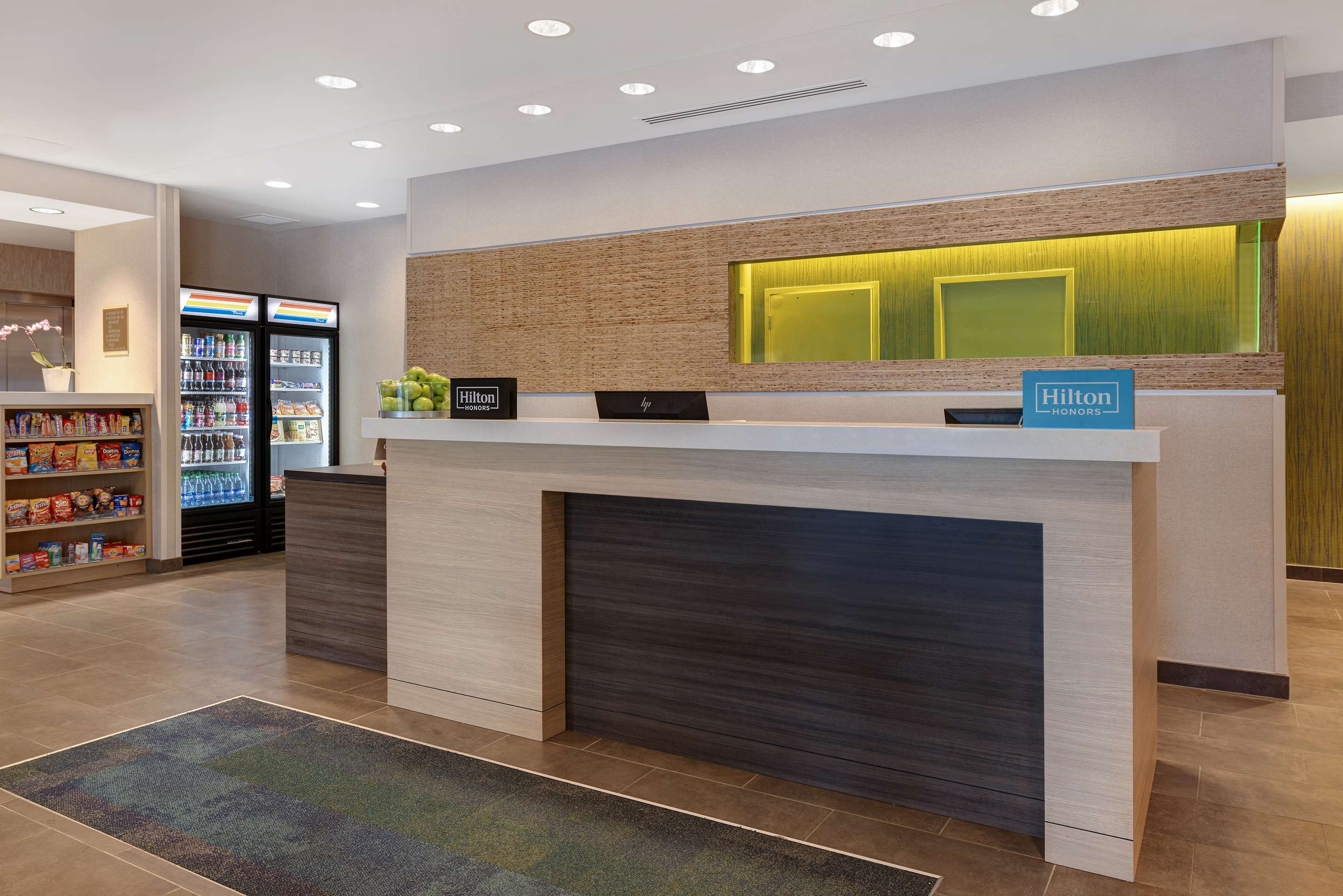 Reception | Home2 Suites By Hilton Allentown Bethlehem Airport