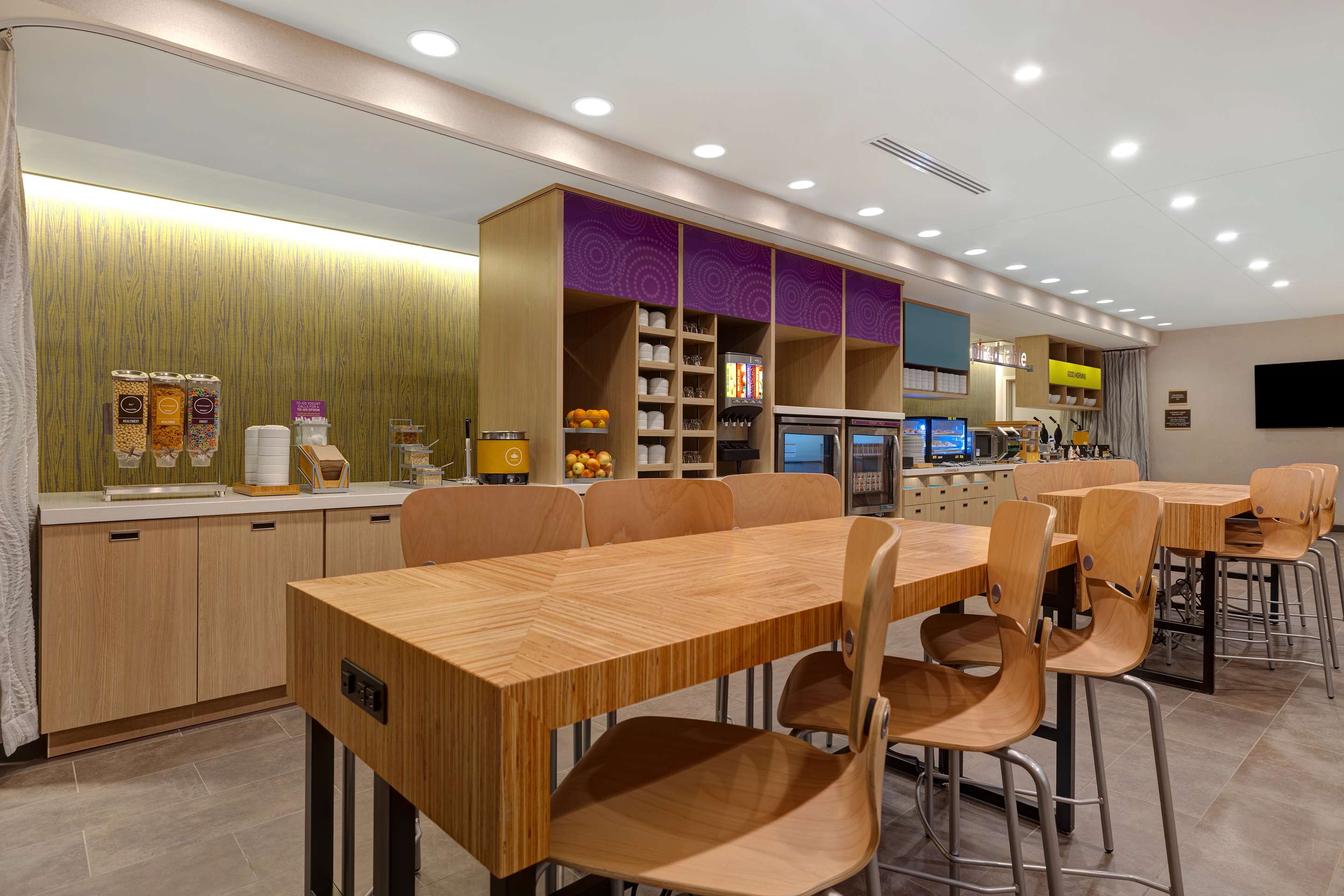Breakfast Area | Home2 Suites By Hilton Allentown Bethlehem Airport