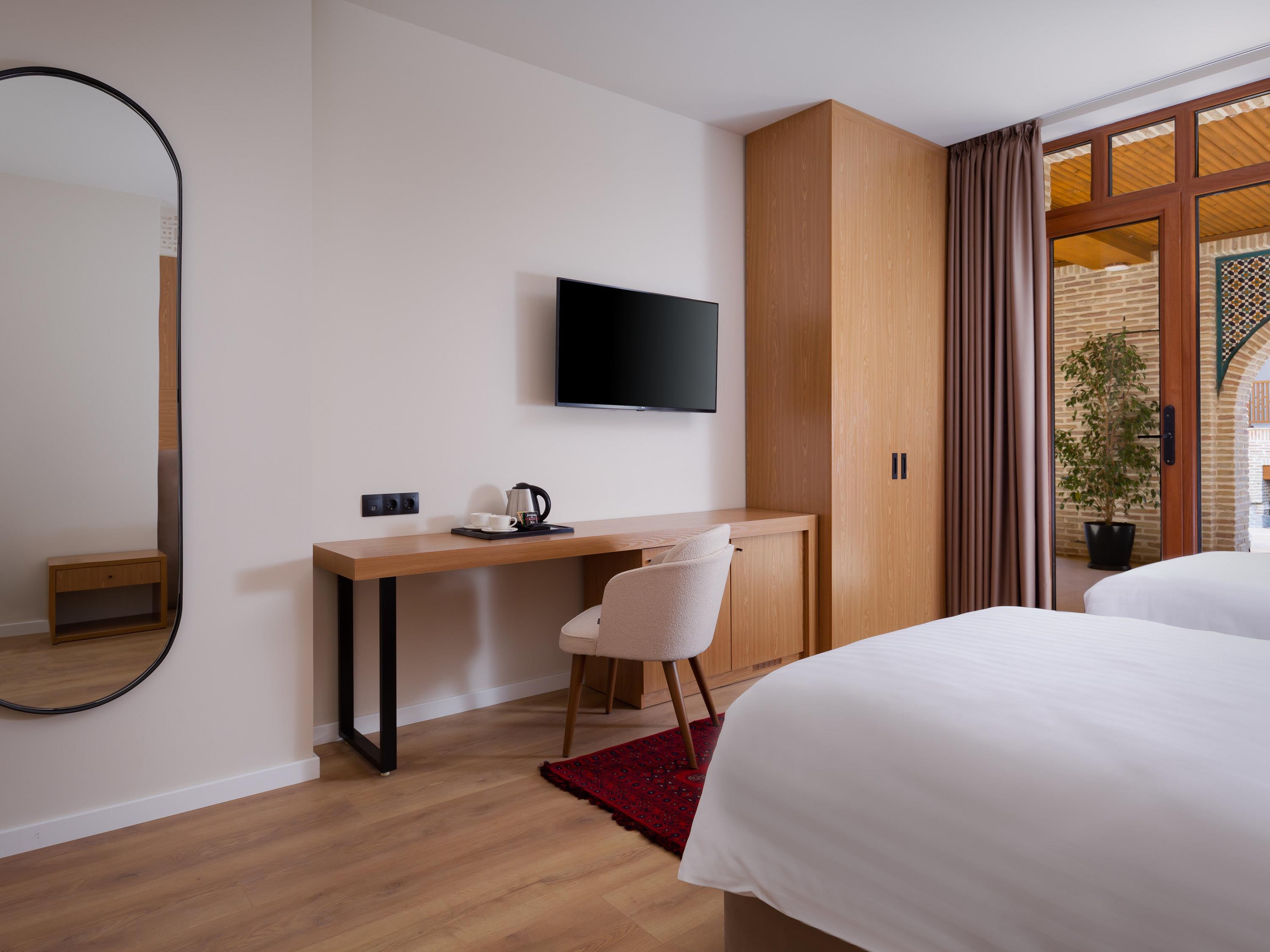Mercure Bukhara Old Town Room Type - Superior room (1 double and 1 single bed)