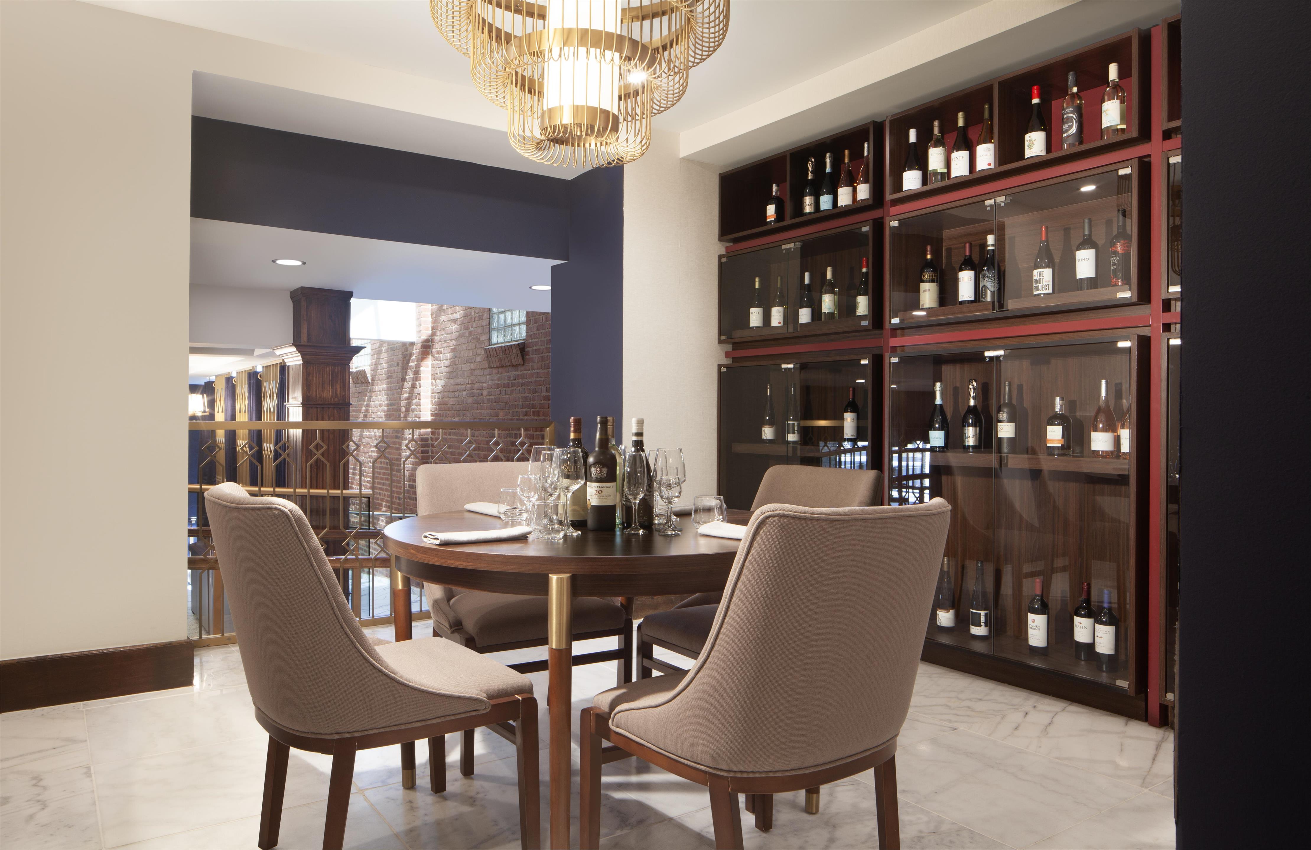 Restaurant | Hotel Royer Urbana Champaign, Tapestry Collection by Hilton