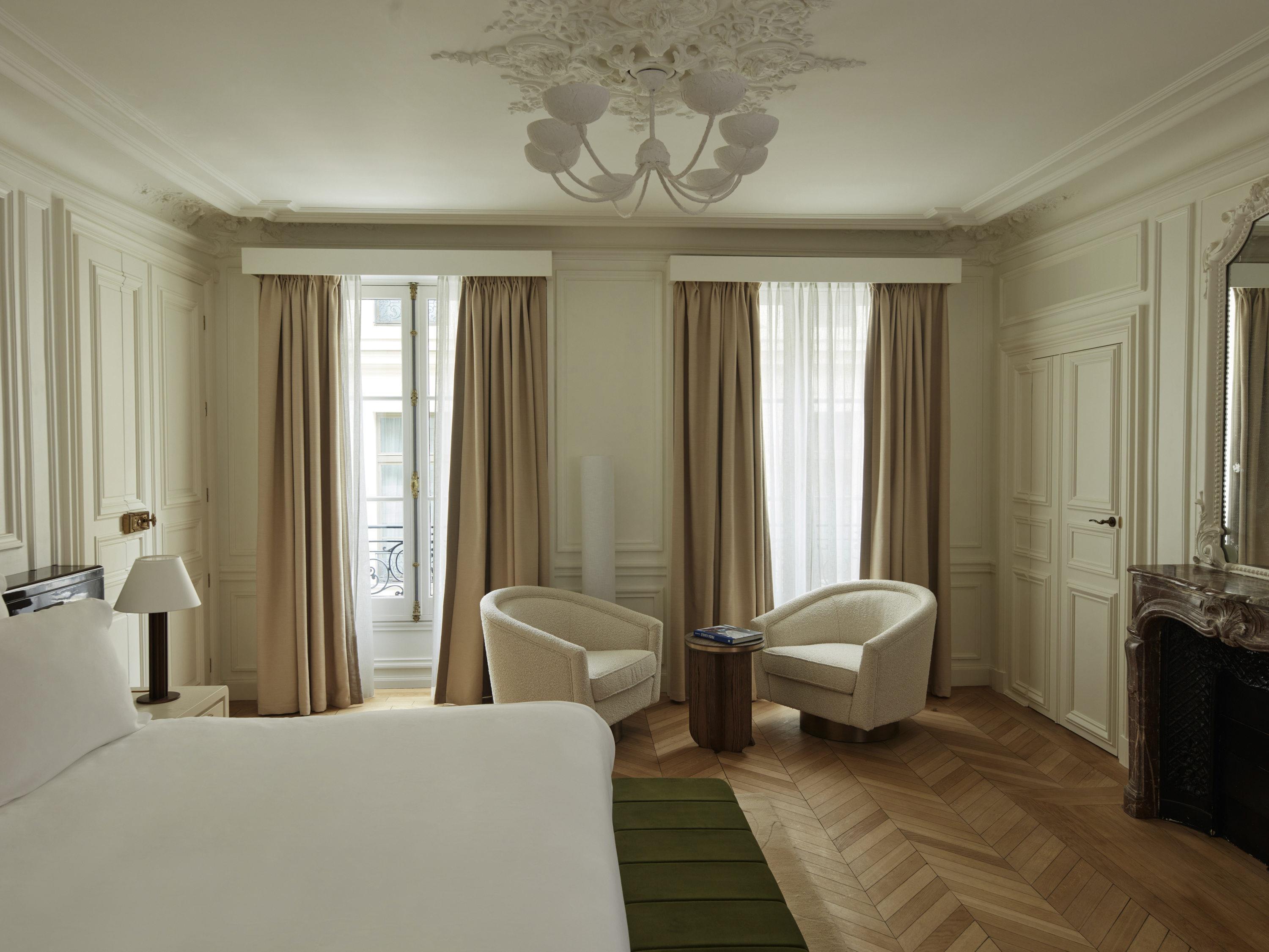 Maison Delano Paris - Tap to explore photos