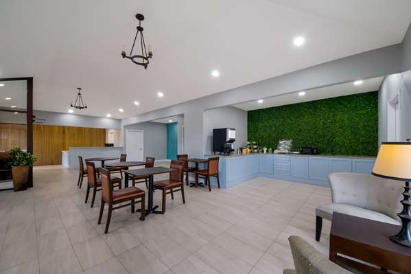 Amenities - Rodeway Inn & Suites Corpus Christi