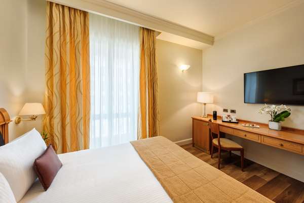 Guest Room,On-Site