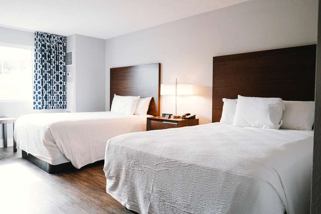 WATERVIEW CASINO & HOTEL, TRADEMARK-guestroom-Guest Room,On-Site.jpg