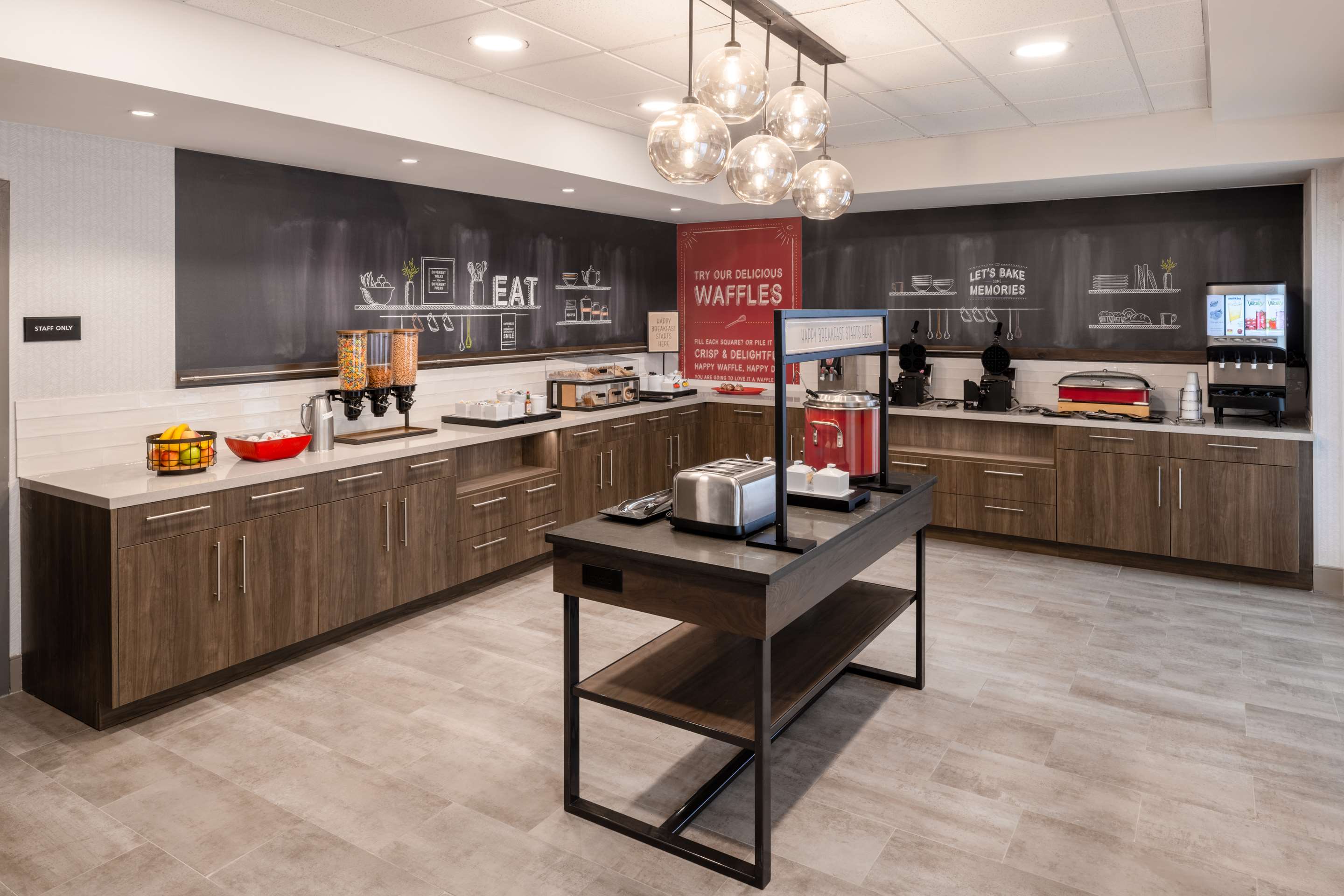 Breakfast Area | Hampton Inn & Suites Salida