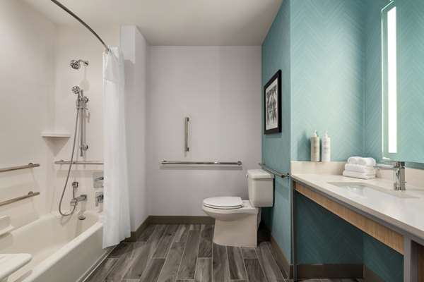  - Hilton Garden Inn West End Nashville