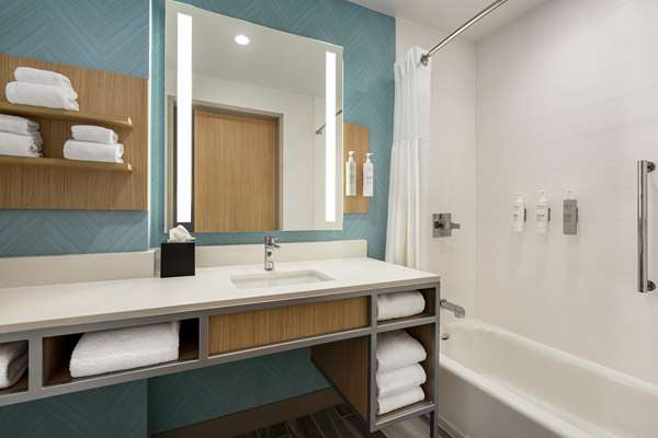  - Hilton Garden Inn West End Nashville