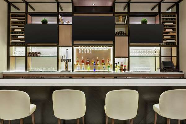 Bar - Hilton Garden Inn West End Nashville