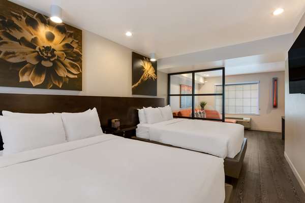 Suite - SureStay Plus Hotel by Best Western Tempe University