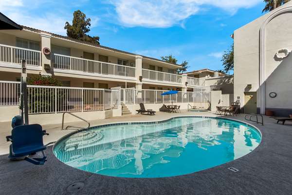 Pool - SureStay Plus Hotel by Best Western Tempe University