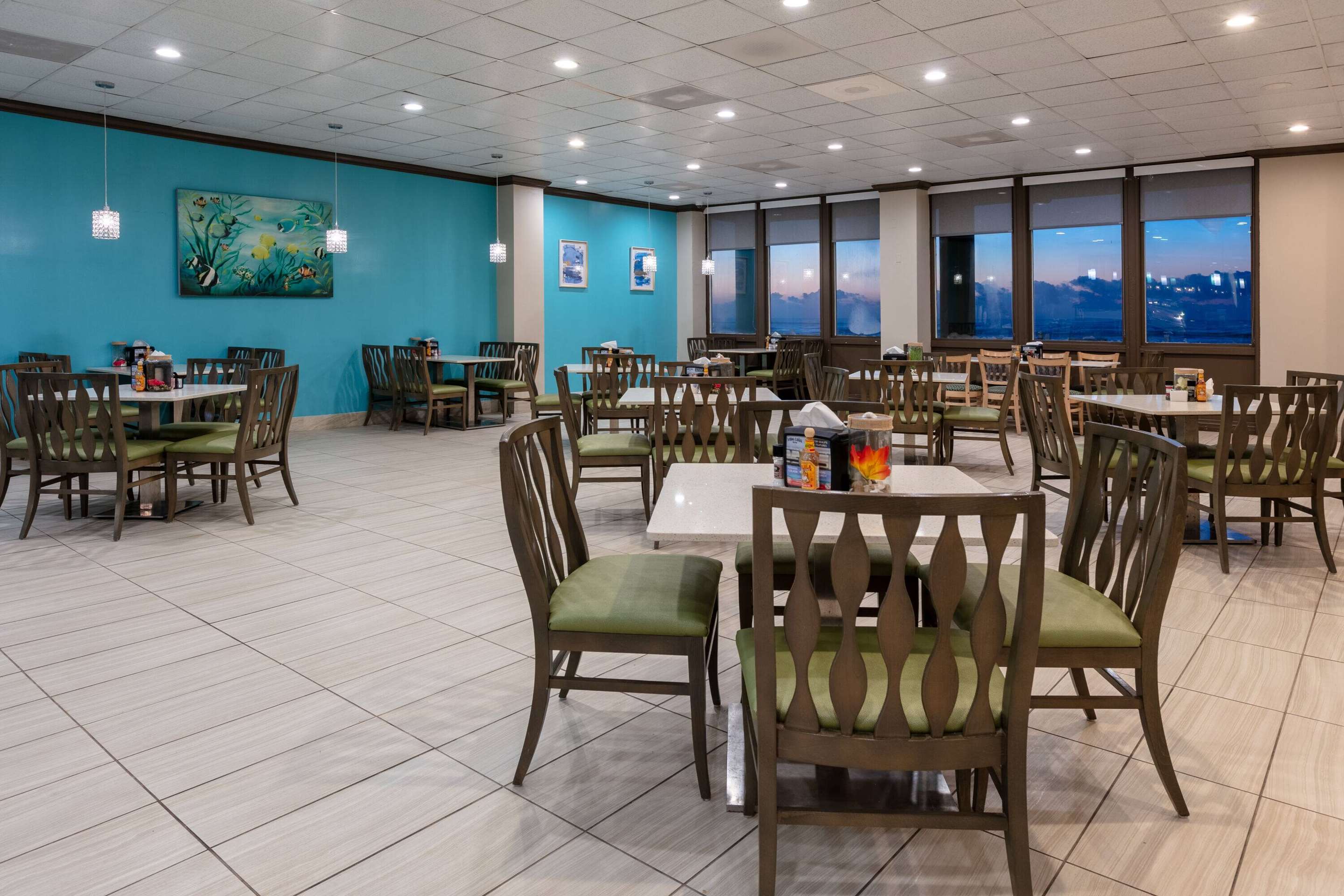 Restaurant | Wyndham Corpus Christi Resort North Padre Island
