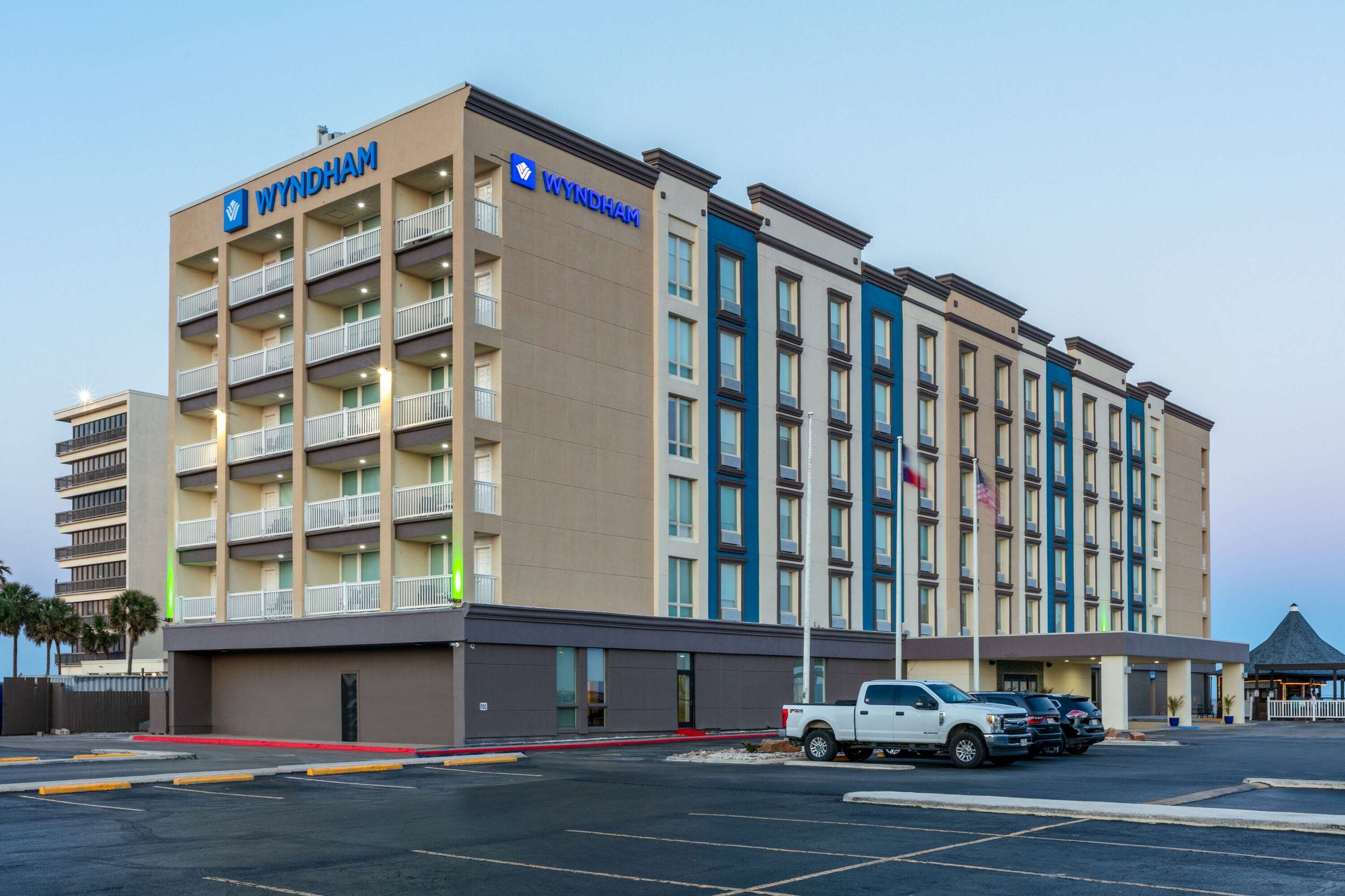 Exterior | Wyndham Corpus Christi Resort North Padre Island