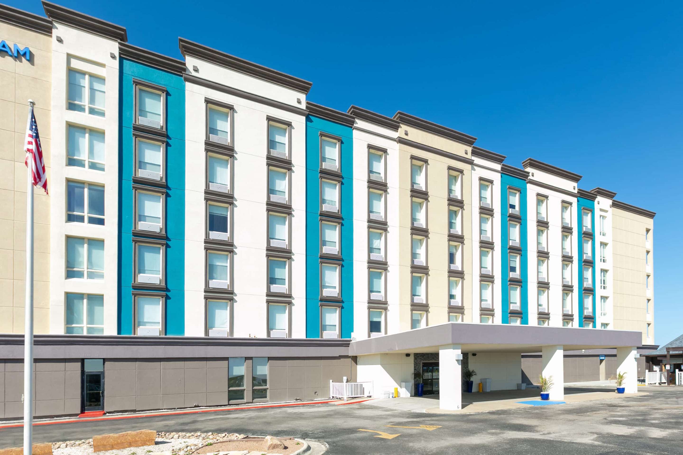 Exterior | Wyndham Corpus Christi Resort North Padre Island