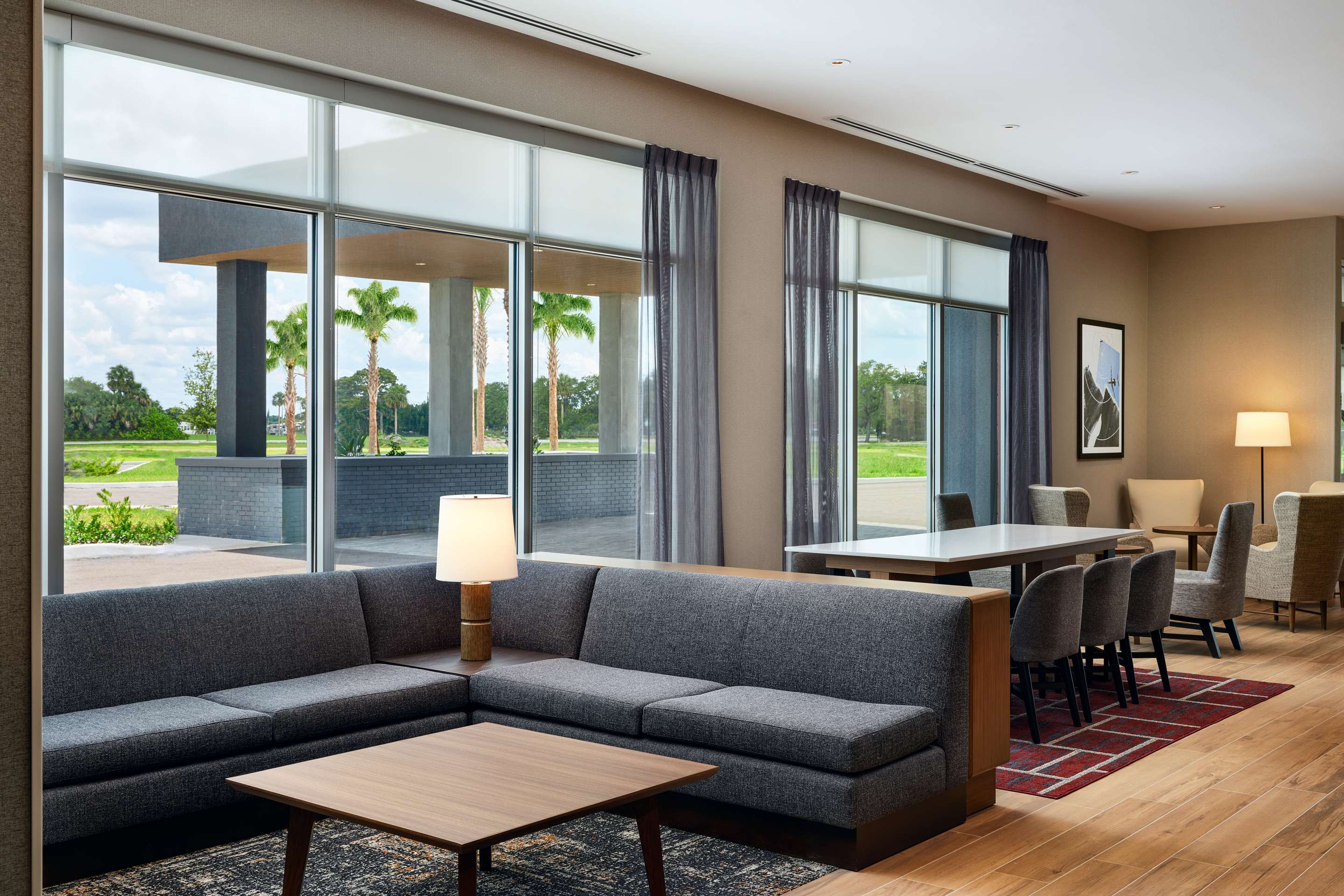 Bar Lounge | Hyatt Place Melbourne Airport
