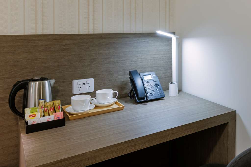 Best Western Queen Victoria Market Hotel-guestroom-Guest Room,Guest Room Amenity,On-Site.jpg