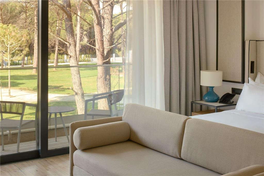 MELIA DURRES ALBANIA-guestroom-Guest Room,On-Site.jpg