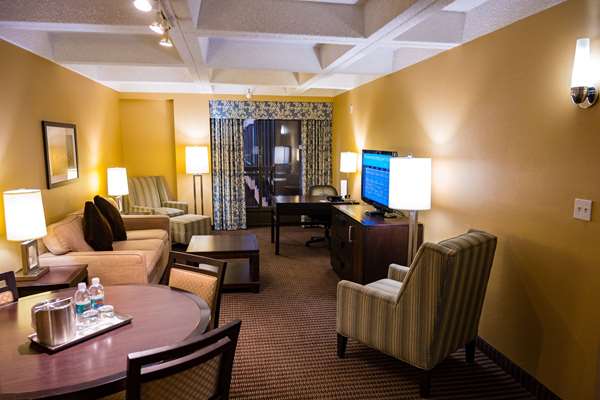  - Wyndham Edmonton Hotel & Conference Centre