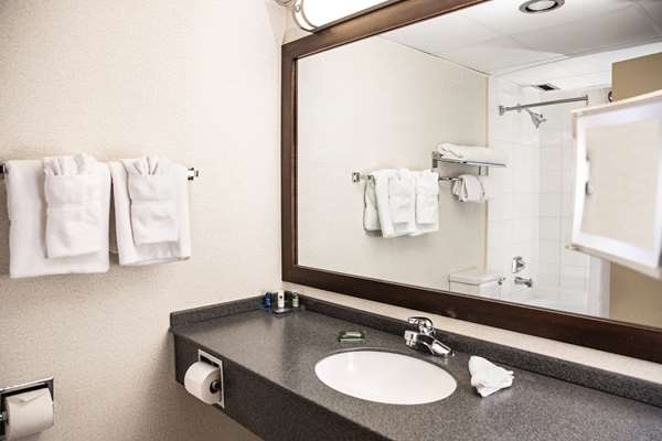  - Wyndham Edmonton Hotel & Conference Centre